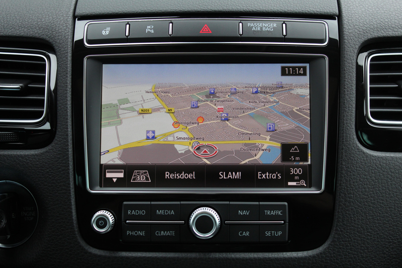 Volkswagen Touareg 3.0 TDI Highline / Panoramadak / Luchtvering — photo 14