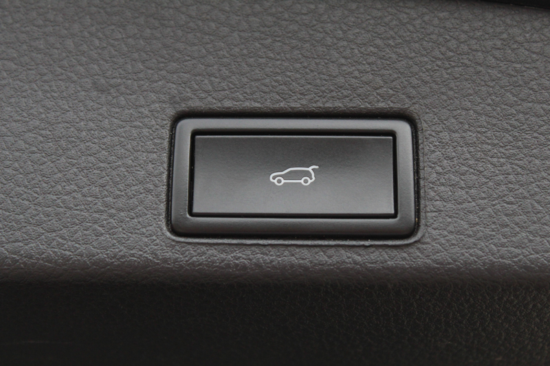 Volkswagen Touareg 3.0 TDI Highline / Panoramadak / Luchtvering — photo 19