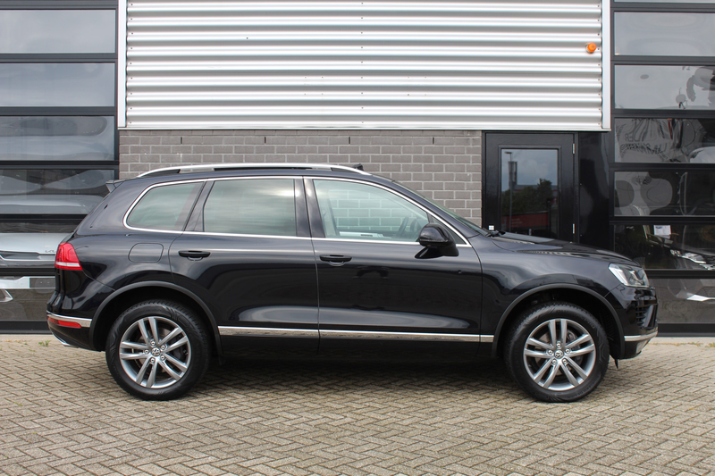 Volkswagen Touareg 3.0 TDI Highline / Panoramadak / Luchtvering — photo 27