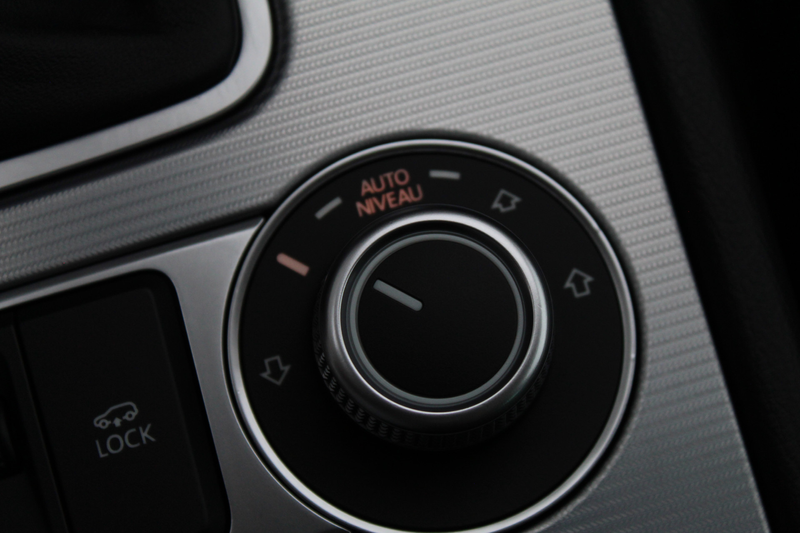 Volkswagen Touareg 3.0 TDI Highline / Panoramadak / Luchtvering — photo 35