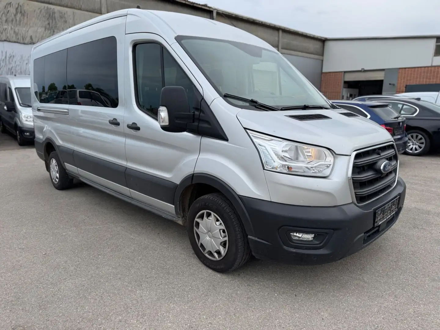 Ford Transit Kombi 310 L3 Trend 9 Sitzer Silber - 2