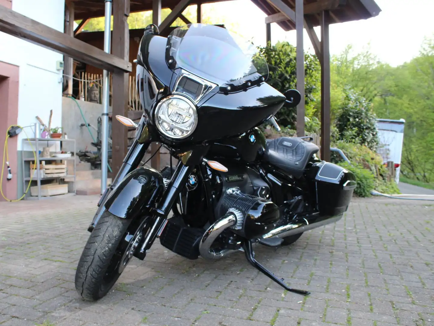 BMW R 18 B Imposante Erscheinung crna - 1