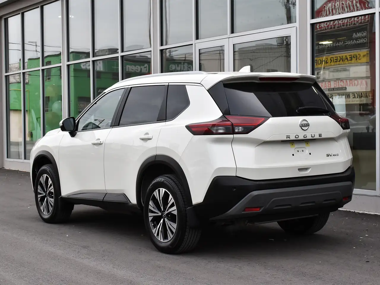 Nissan Rogue снимка Nissan Rogue