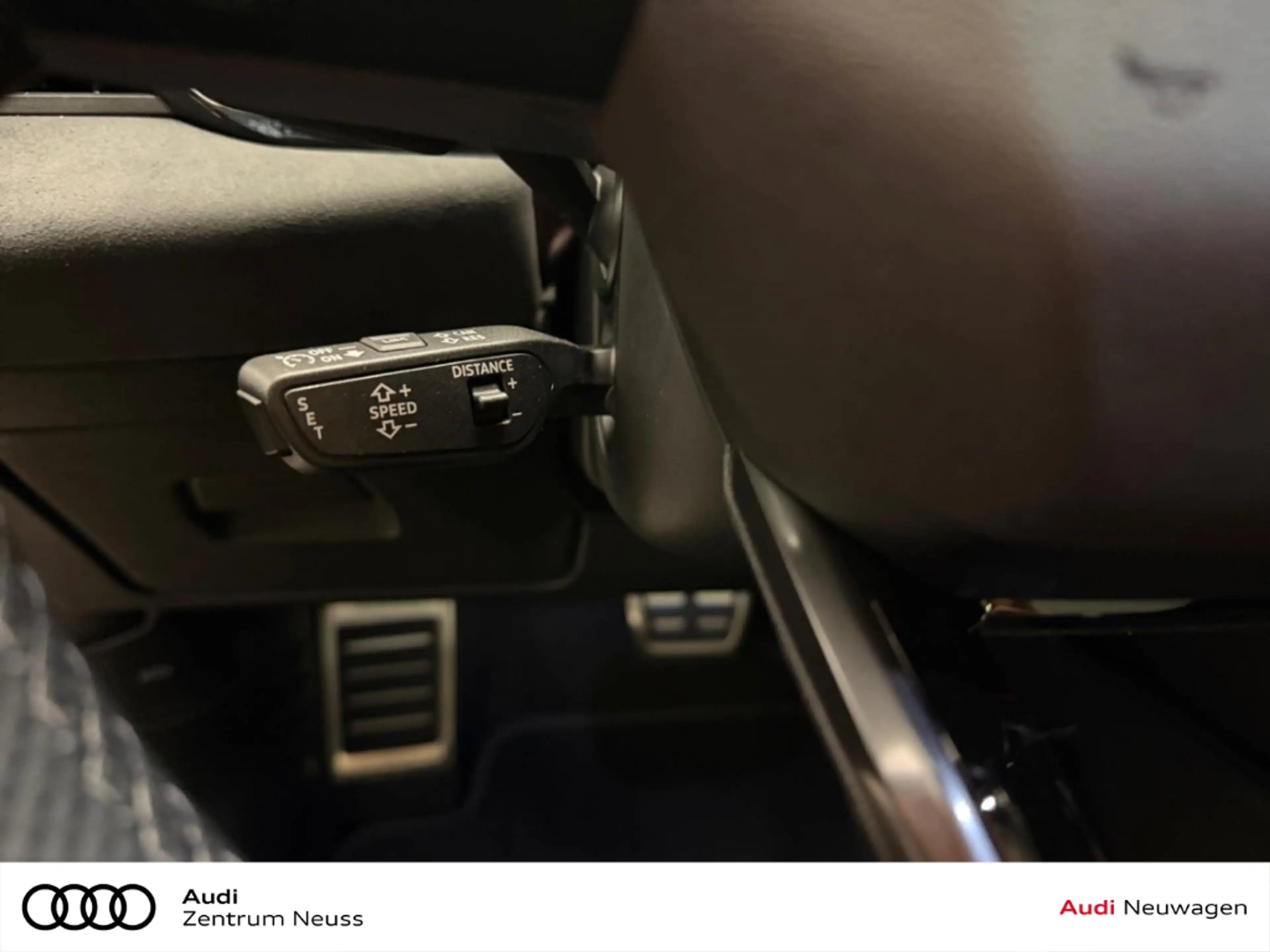 Audi A6 allroad e-hybrid quattro 270 kWS tronic ab 02.10. im Showr — photo 15