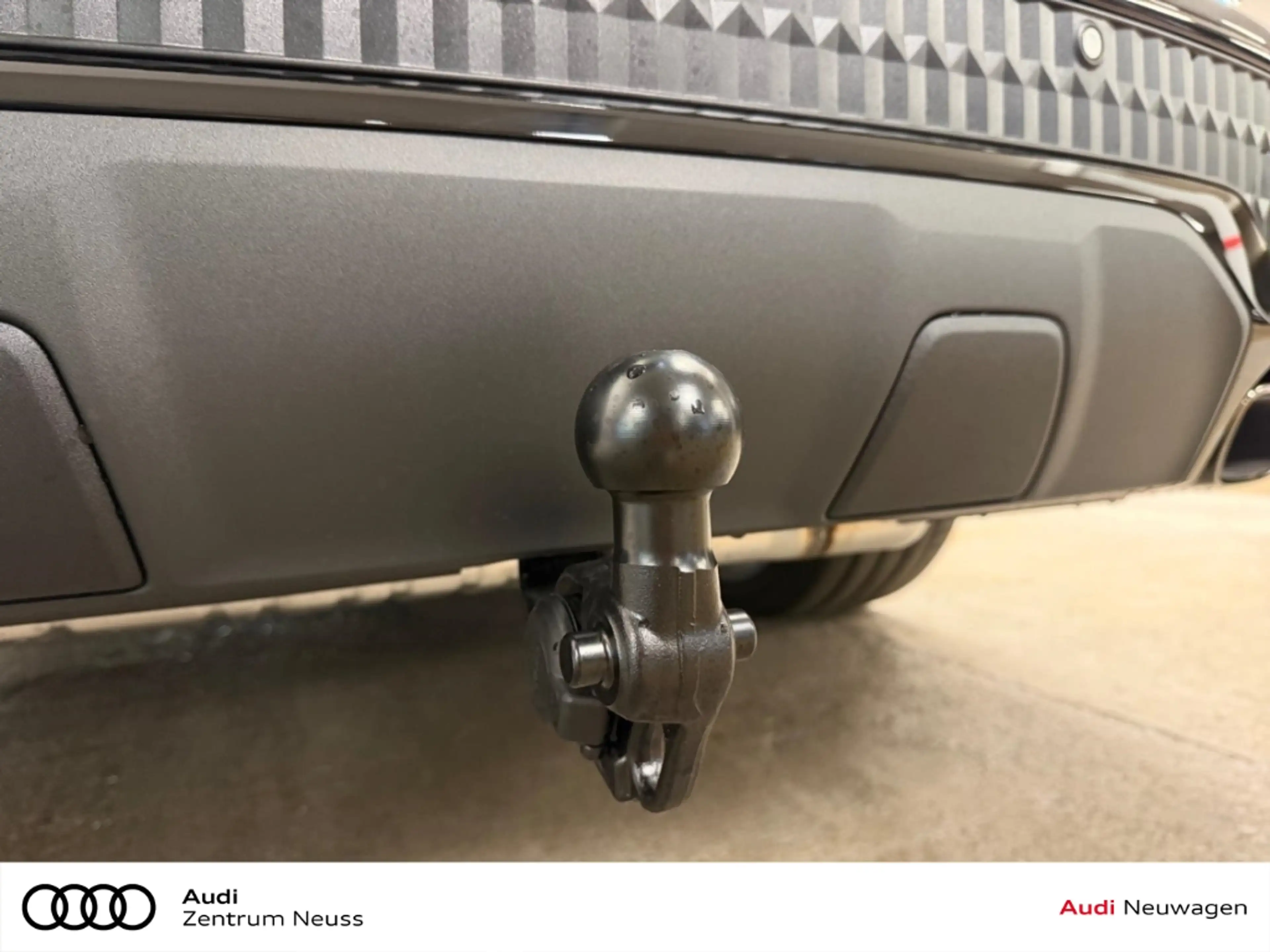 Audi A6 allroad e-hybrid quattro 270 kWS tronic ab 02.10. im Showr — photo 9