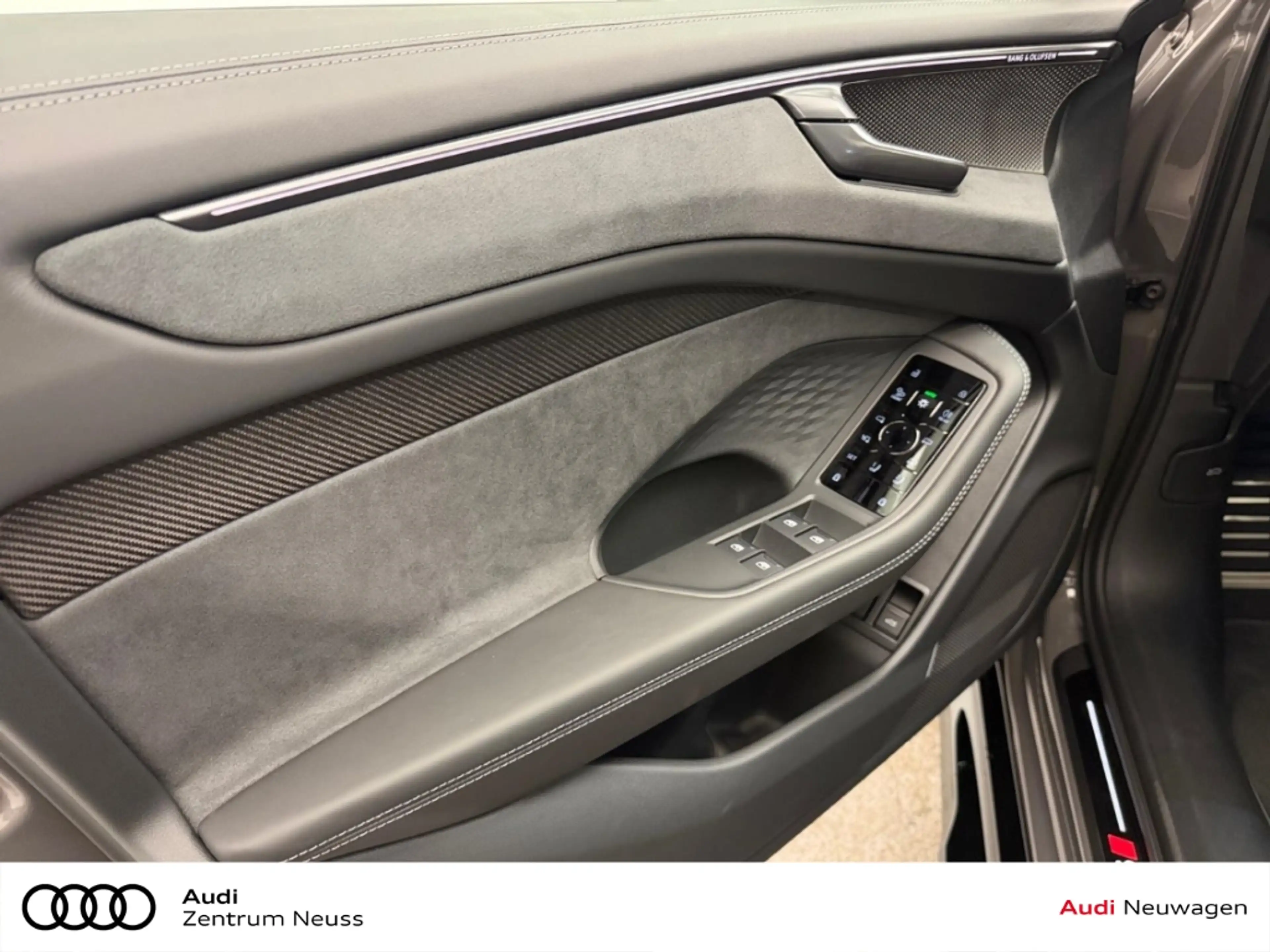 Audi A6 allroad e-hybrid quattro 270 kWS tronic ab 02.10. im Showr — photo 10
