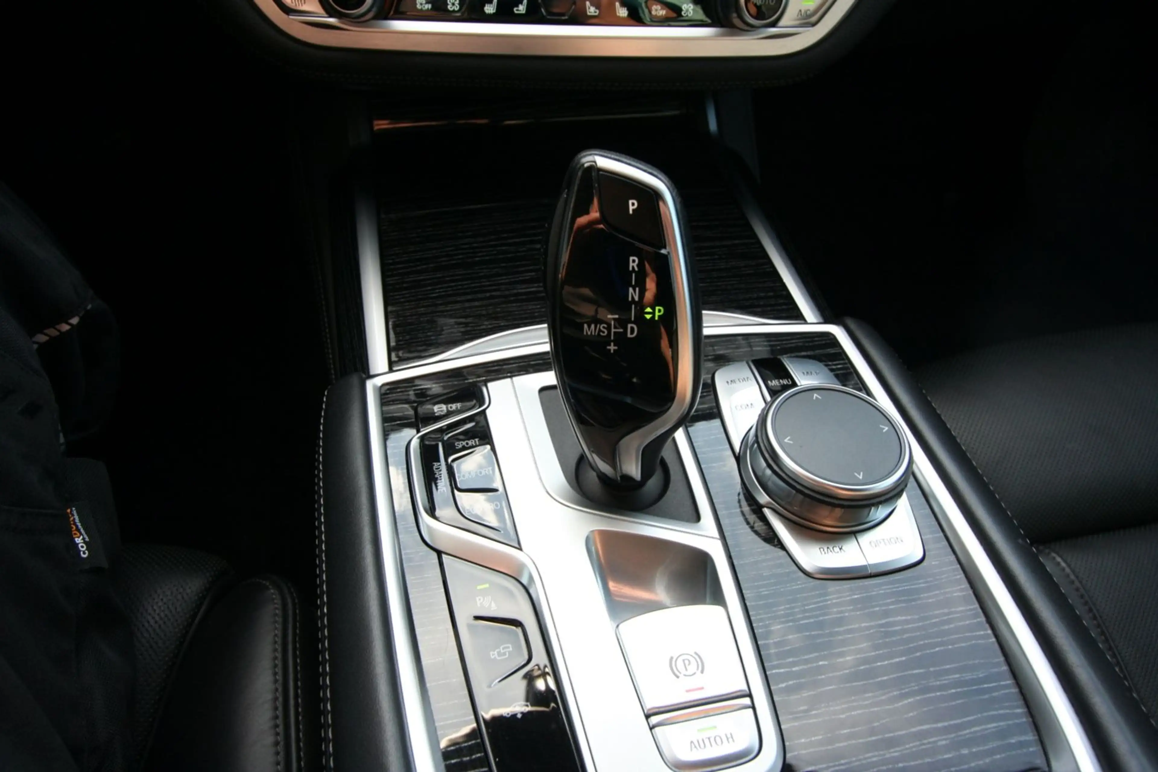 BMW 730 7 730 d — photo 15