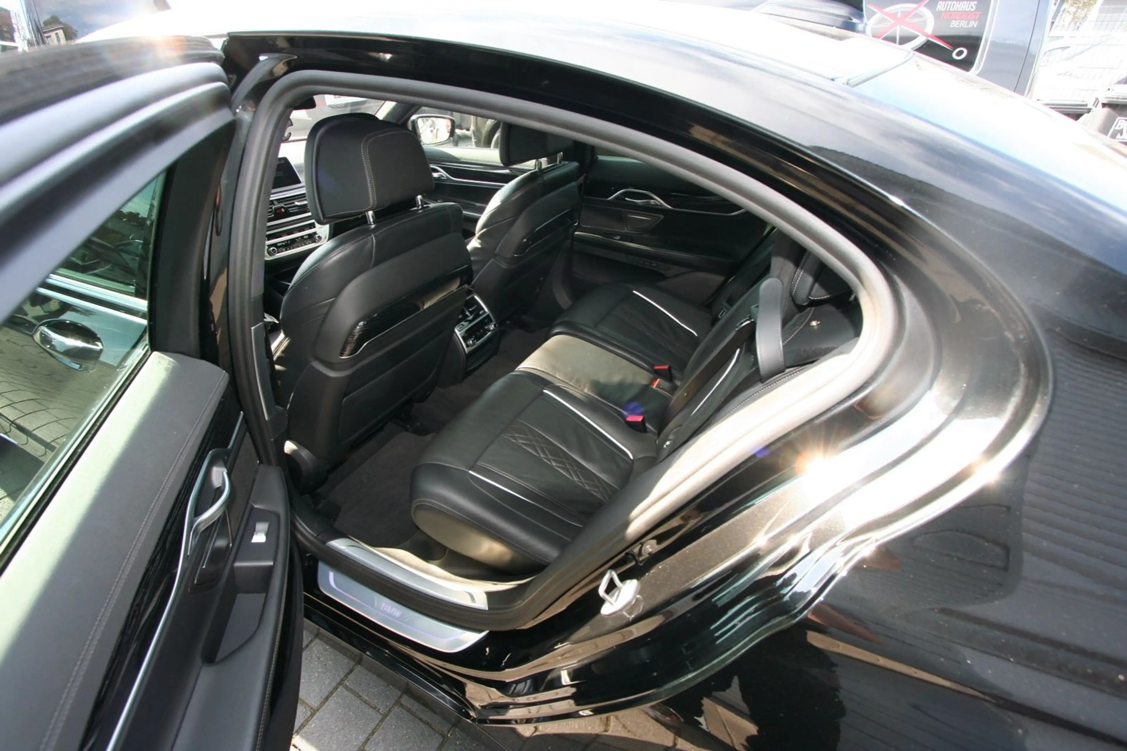 BMW 730 7 730 d — photo 10