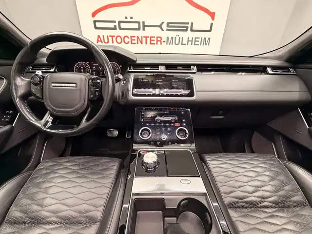 Land Rover Range Rover Velar view 8