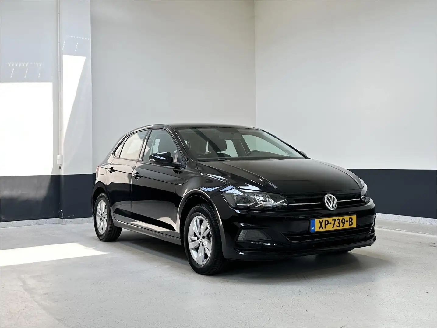 Volkswagen Polo 1.0 TSI Comfortline Business | Apple Carplay | Nav Nero - 1