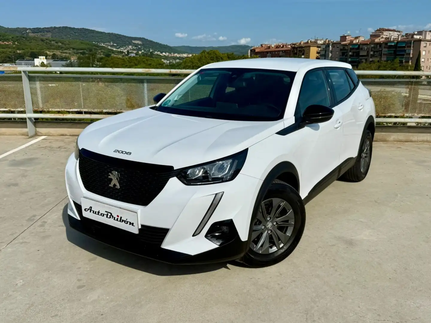 Peugeot 2008 1.5BlueHDi S&S Allure Pack 110 Weiß - 2