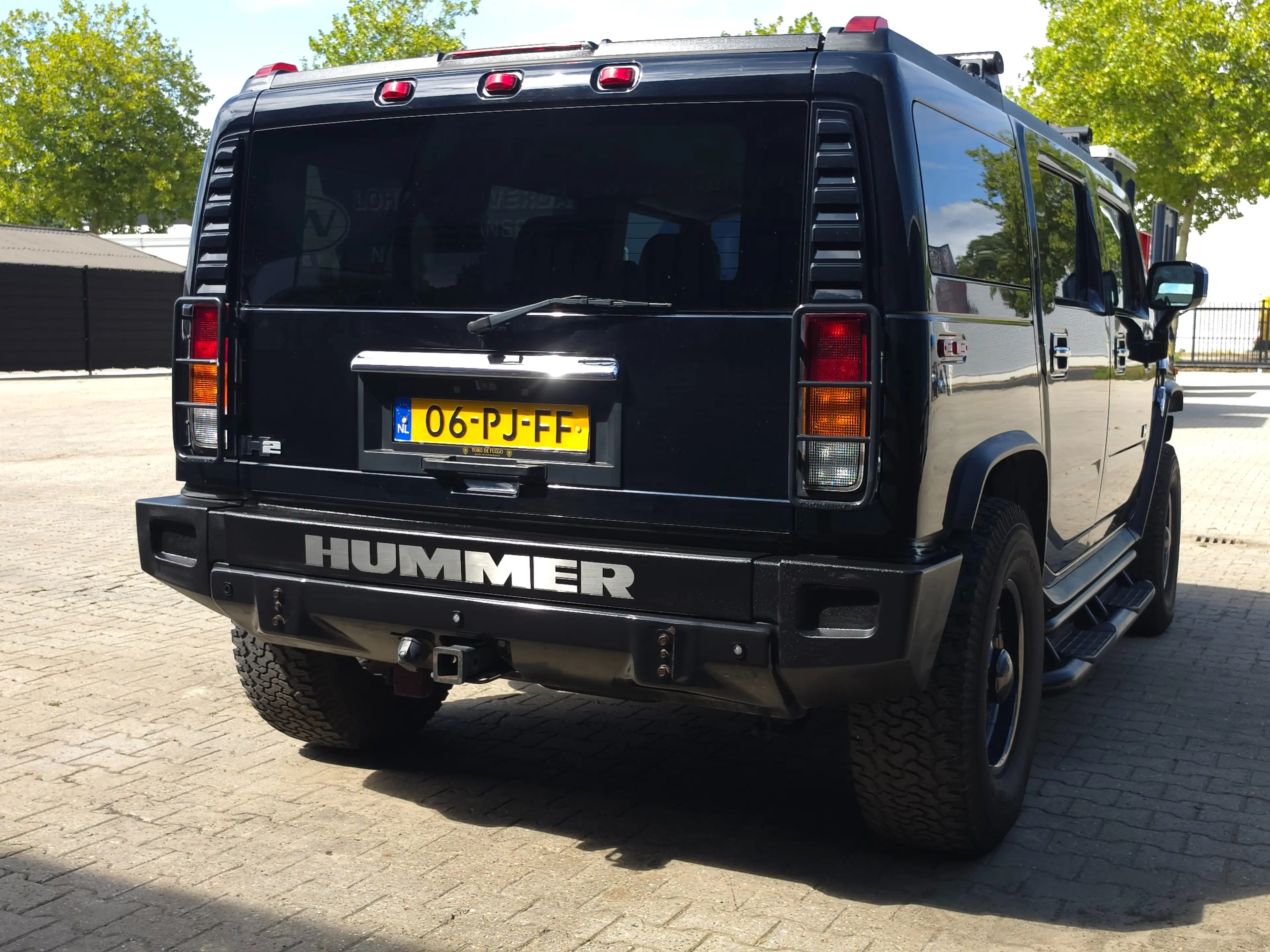 HUMMER H2 6.0 V8 — photo 4