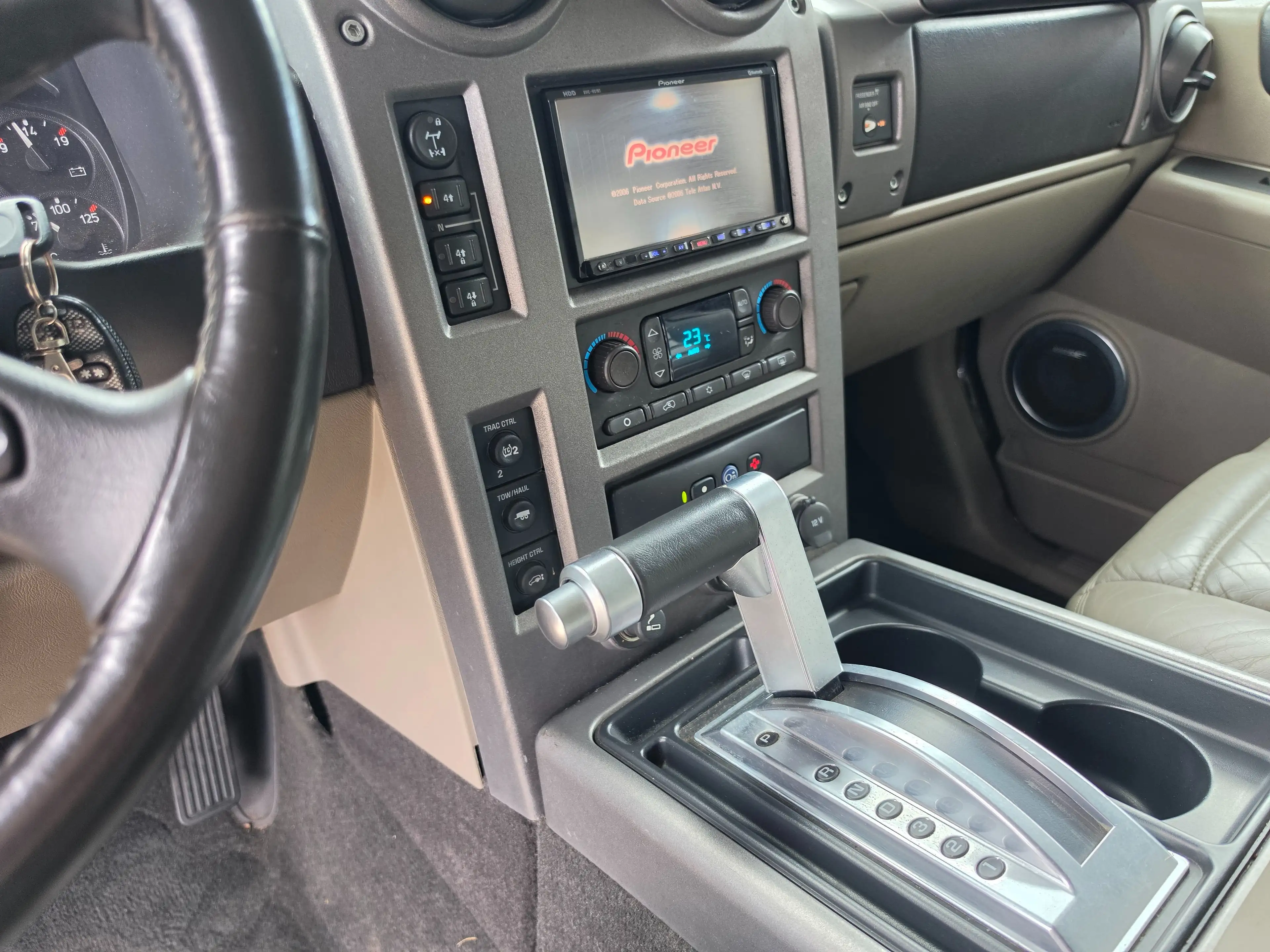 HUMMER H2 6.0 V8 — photo 13