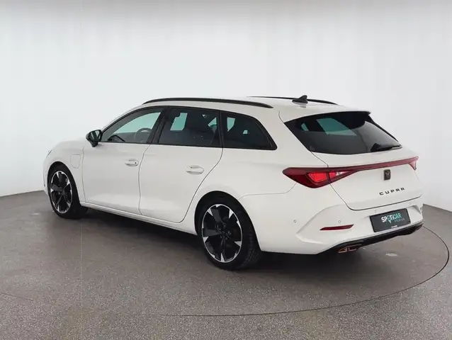 Cupra Leon view 5