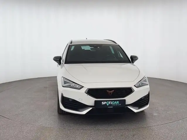 Cupra Leon view 2