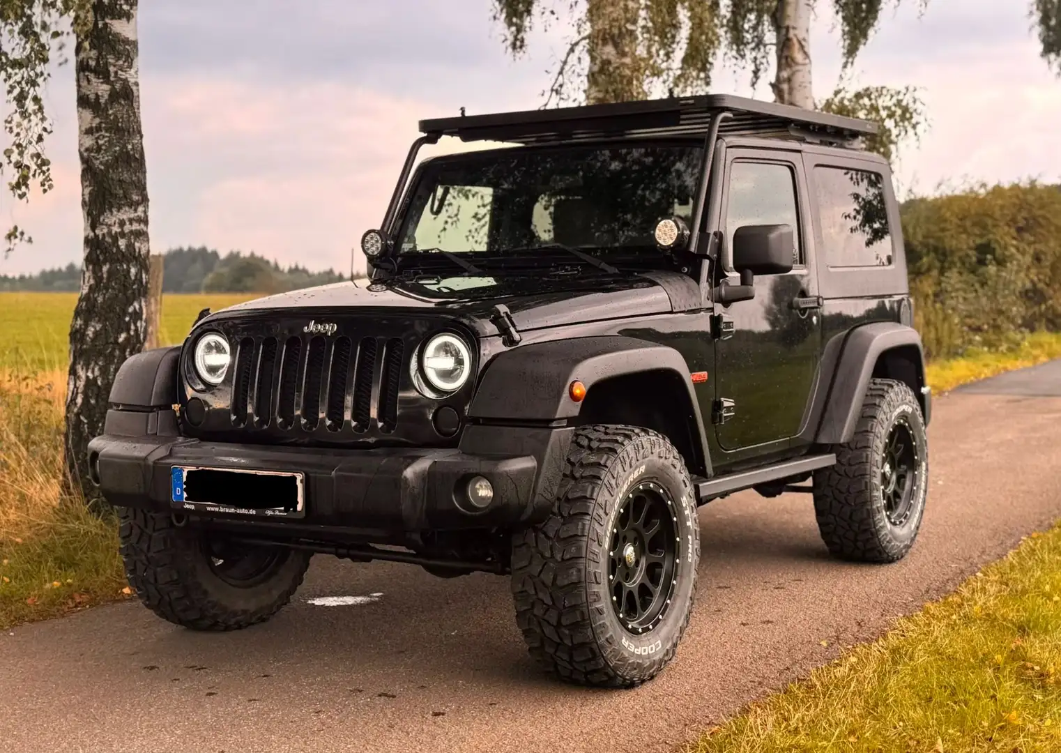 Jeep Wrangler Hard-Top 2.8 CRD | ASP Eberle | Frontrunner Schwarz - 2