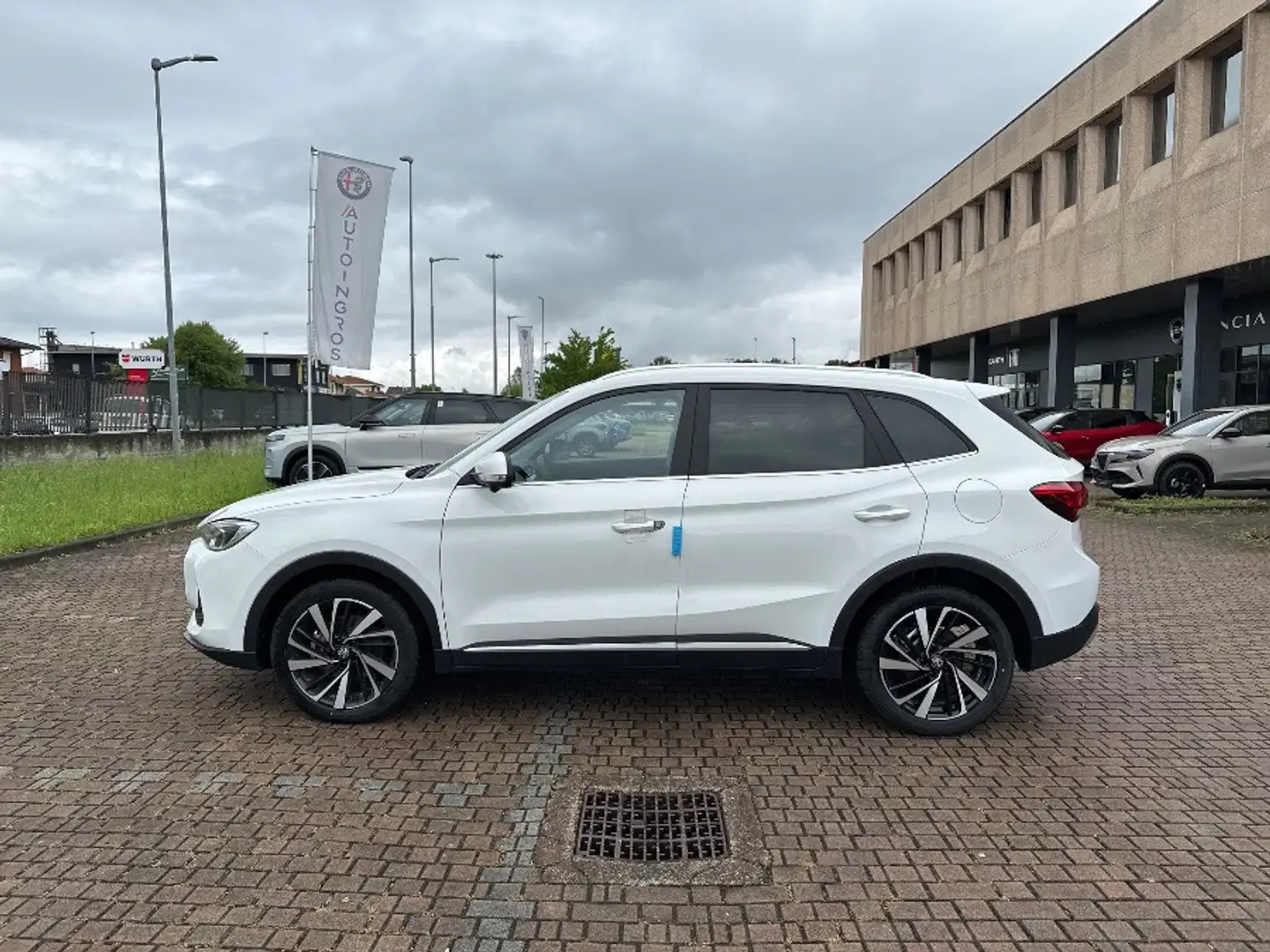 MG ZS HEV LUX Dover white Blanc - 2