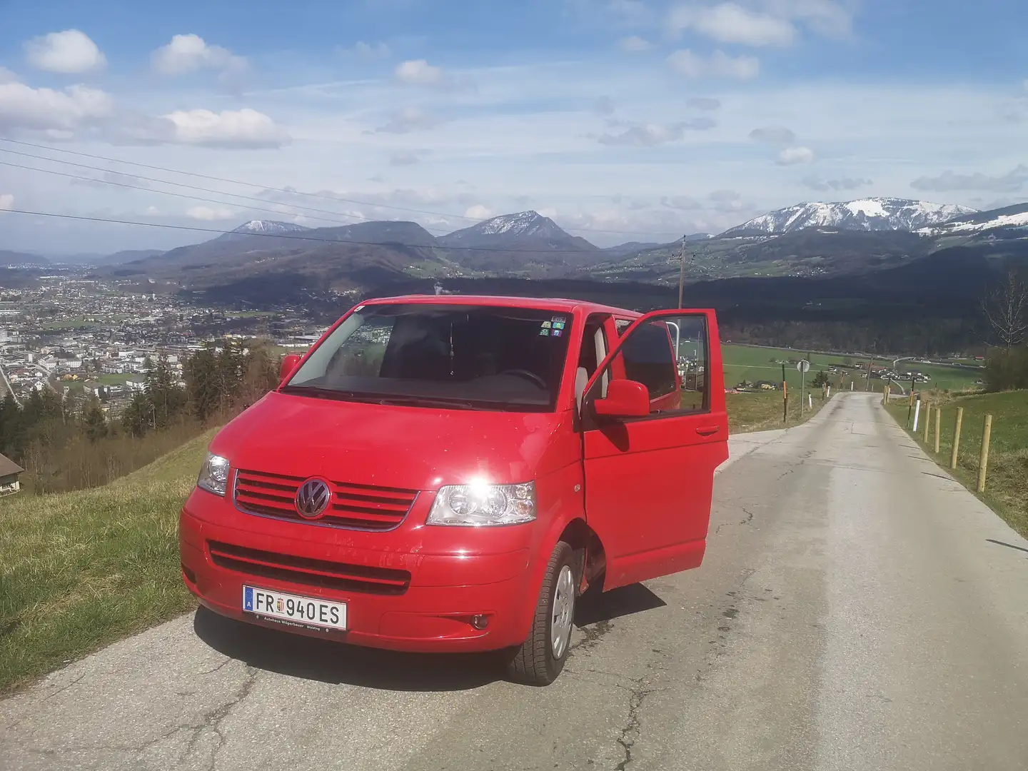 Volkswagen T5 Caravelle 2,5 TDI Rot - 1