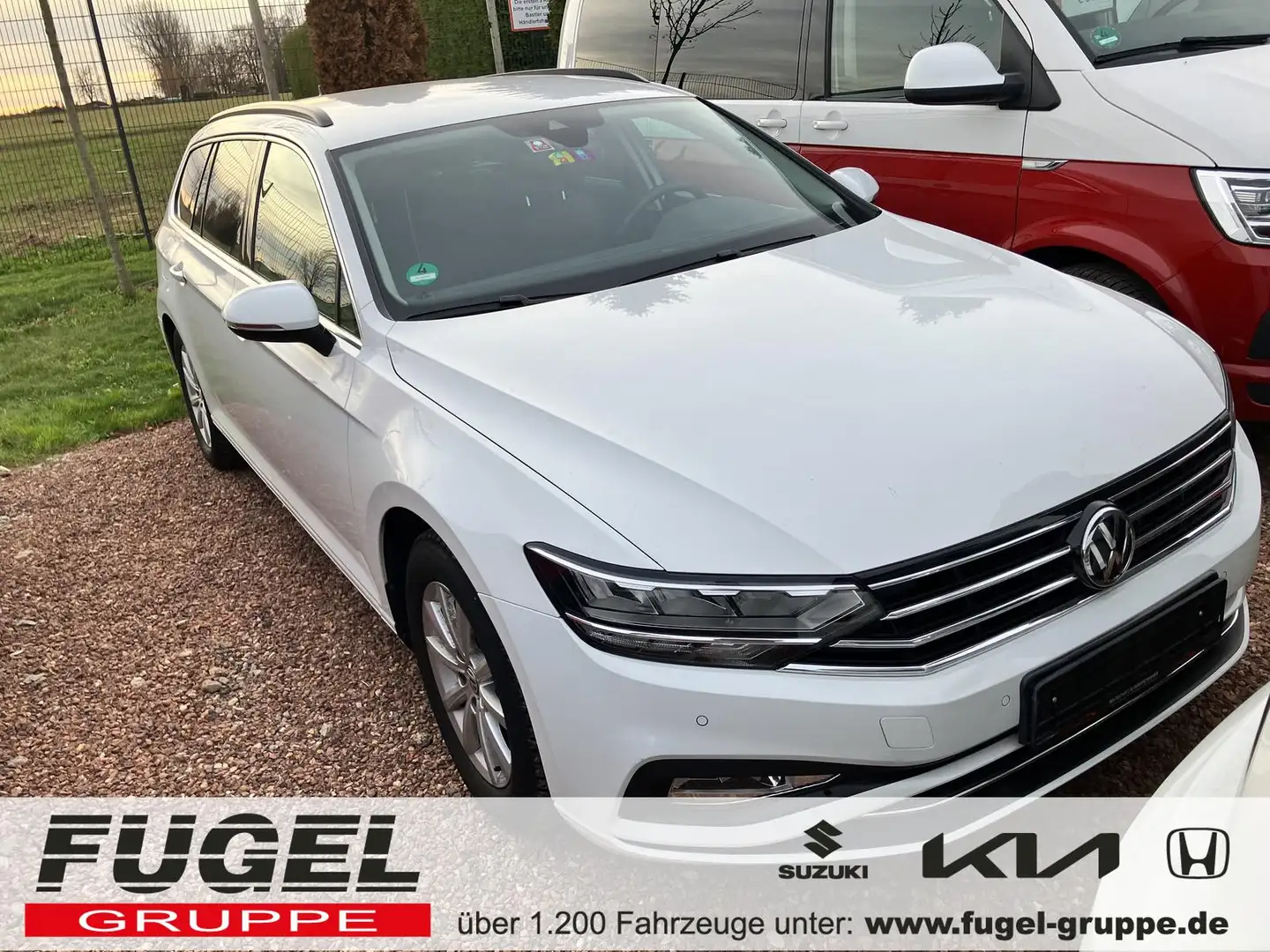 Volkswagen Passat Variant 2.0 TDI Business LED|Navi|Massage|ACC Bianco - 1