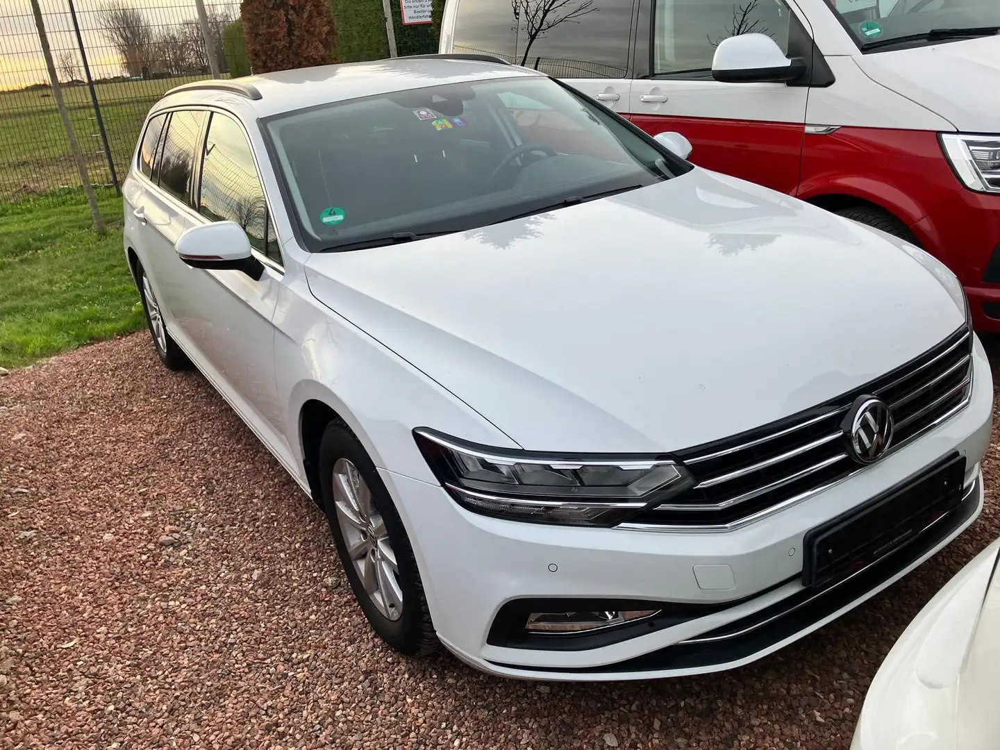 Volkswagen Passat Variant 2.0 TDI Business LED|Navi|Massage|ACC Bianco - 2