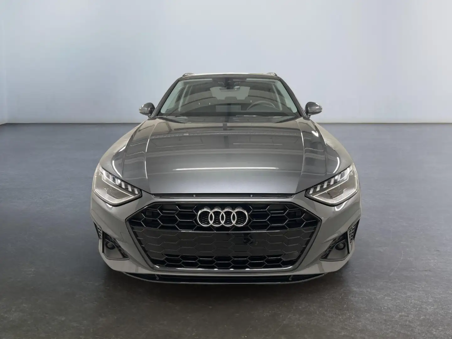 Audi A4 S Line Plus 40 2.0 TDI 204PS/150kW S-tronic 202... Grau - 2