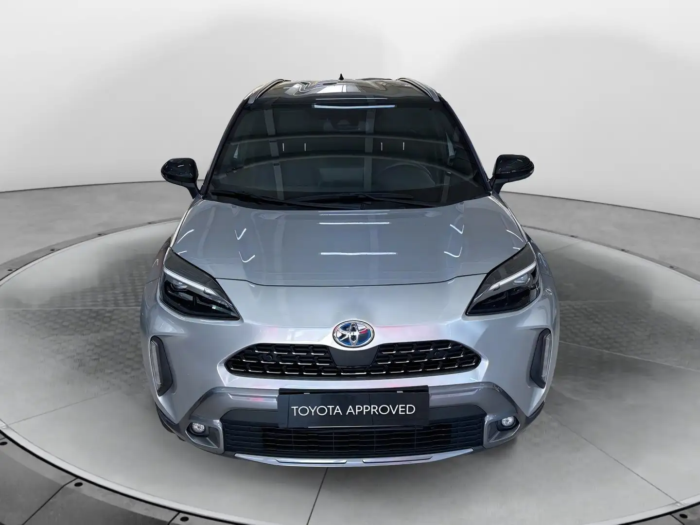 Toyota Yaris Cross Yaris Cross 1.5 Hybrid 5p. E-CVT AWD-i Lounge - 2