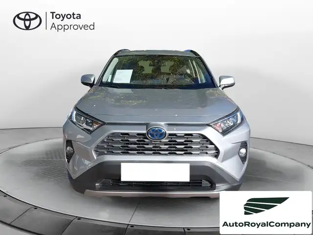 Toyota RAV4 view 8