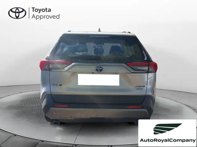 Toyota RAV4 view 5