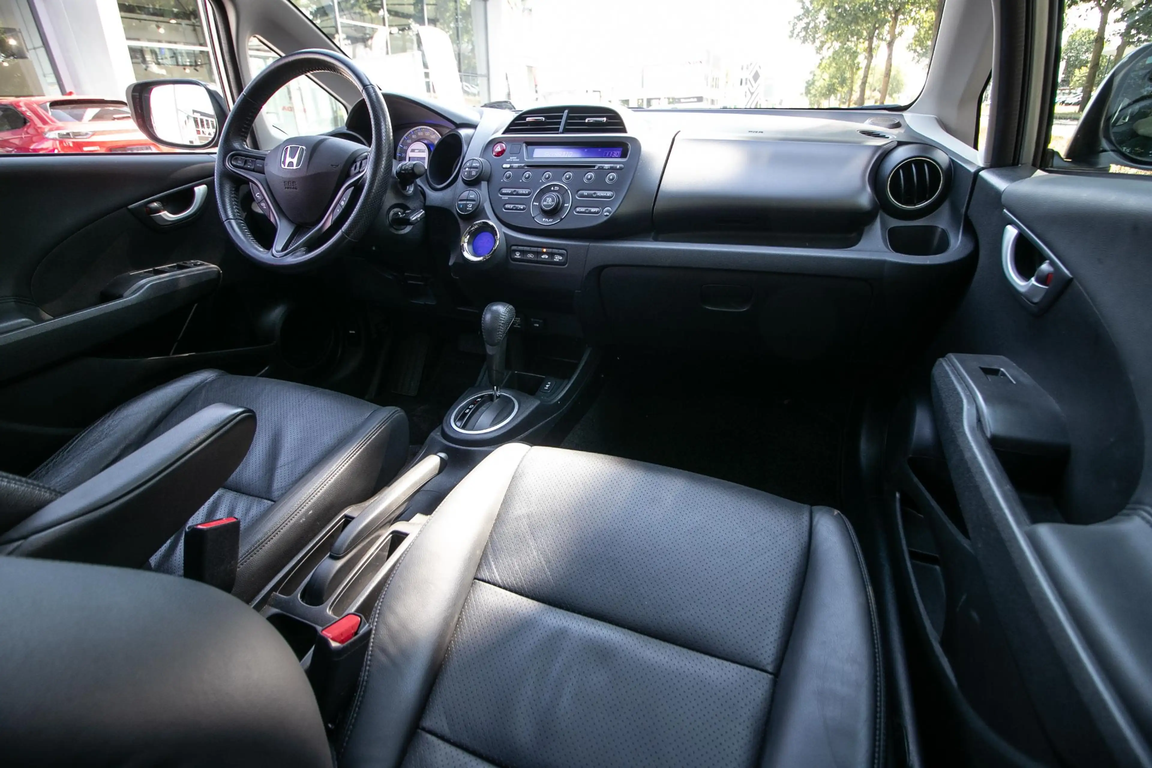 Honda Jazz 1.4 Hybrid Exclusive — photo 4