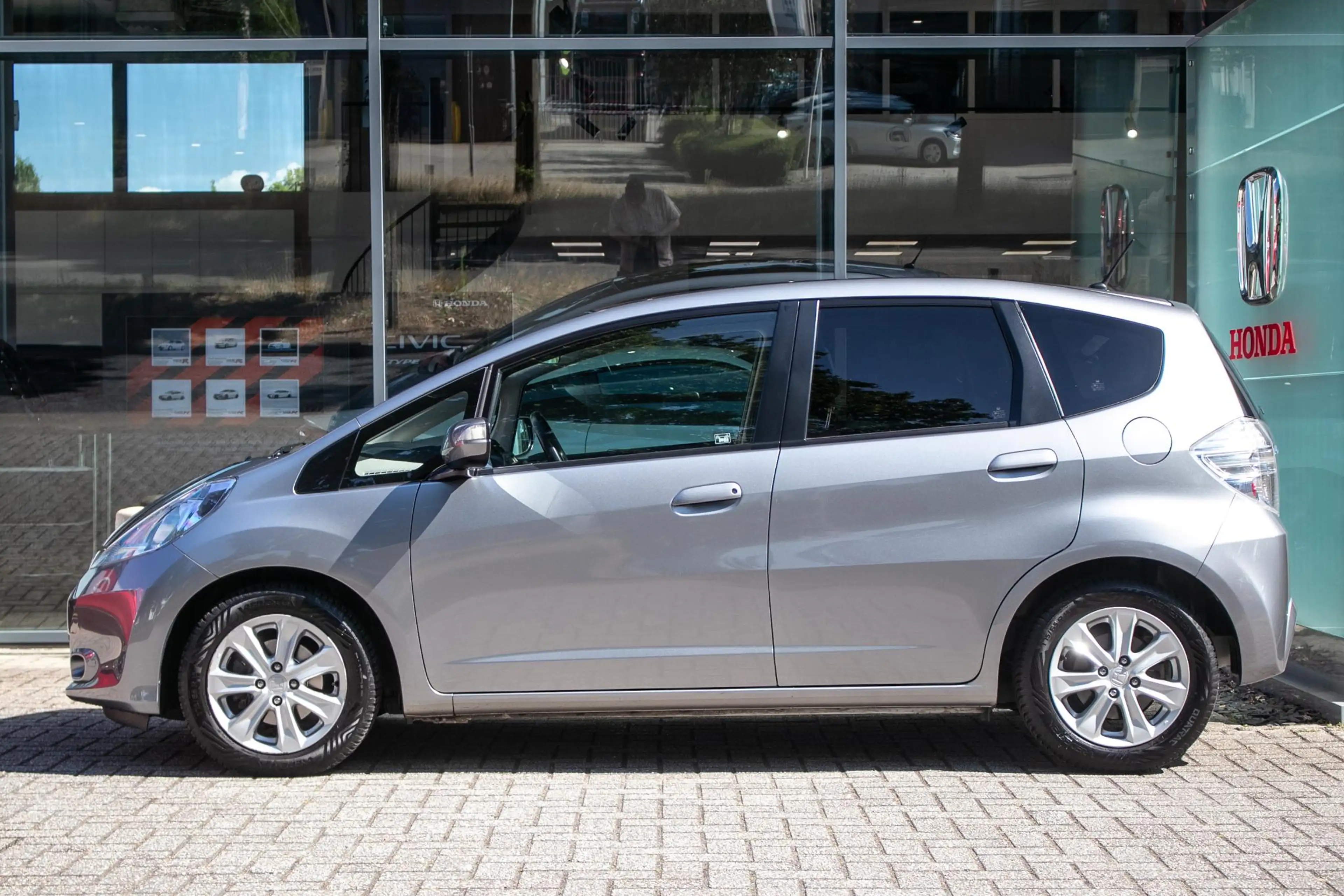 Honda Jazz 1.4 Hybrid Exclusive — photo 2