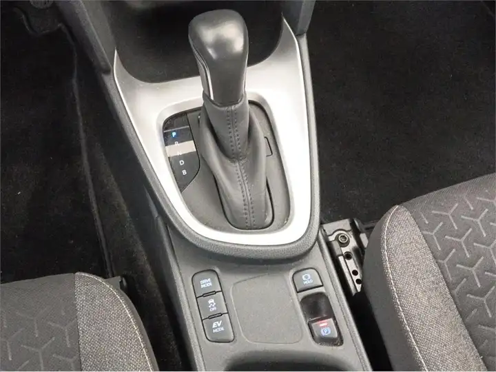 Toyota Yaris 2023, foto 20