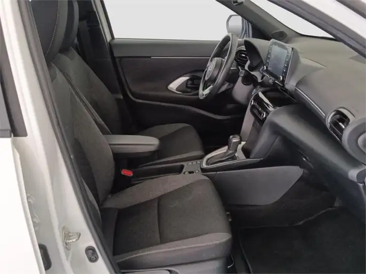 Toyota Yaris 2023, foto 6