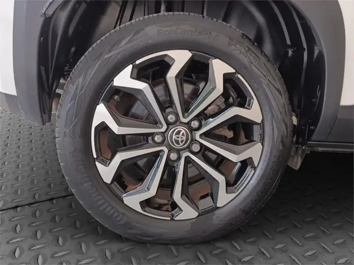 Toyota Yaris 2023, foto 16