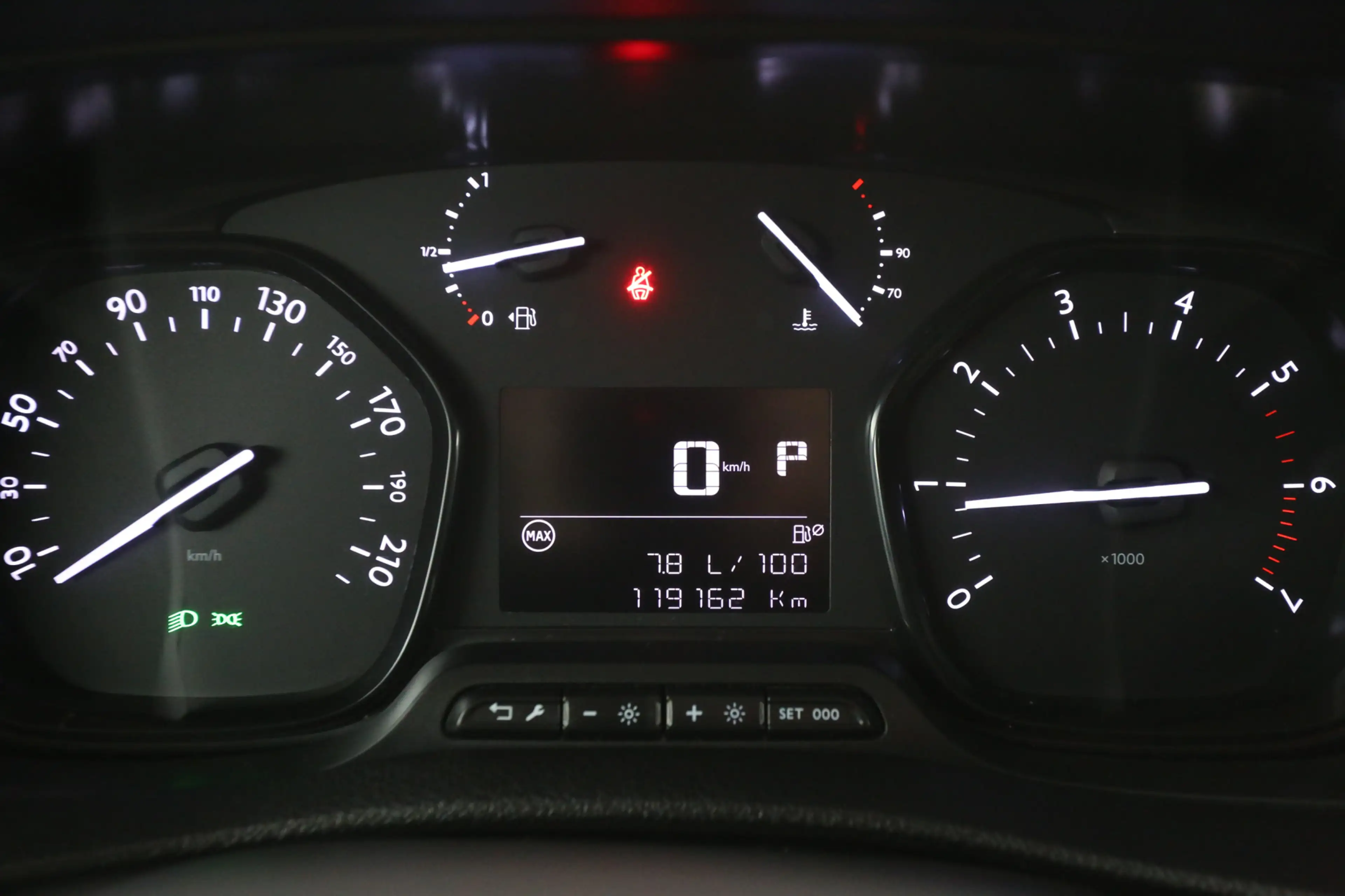 Peugeot Expert 2.0 BlueHDI L3H1 180PK | DC | 6 Zits | Automaat | — photo 13