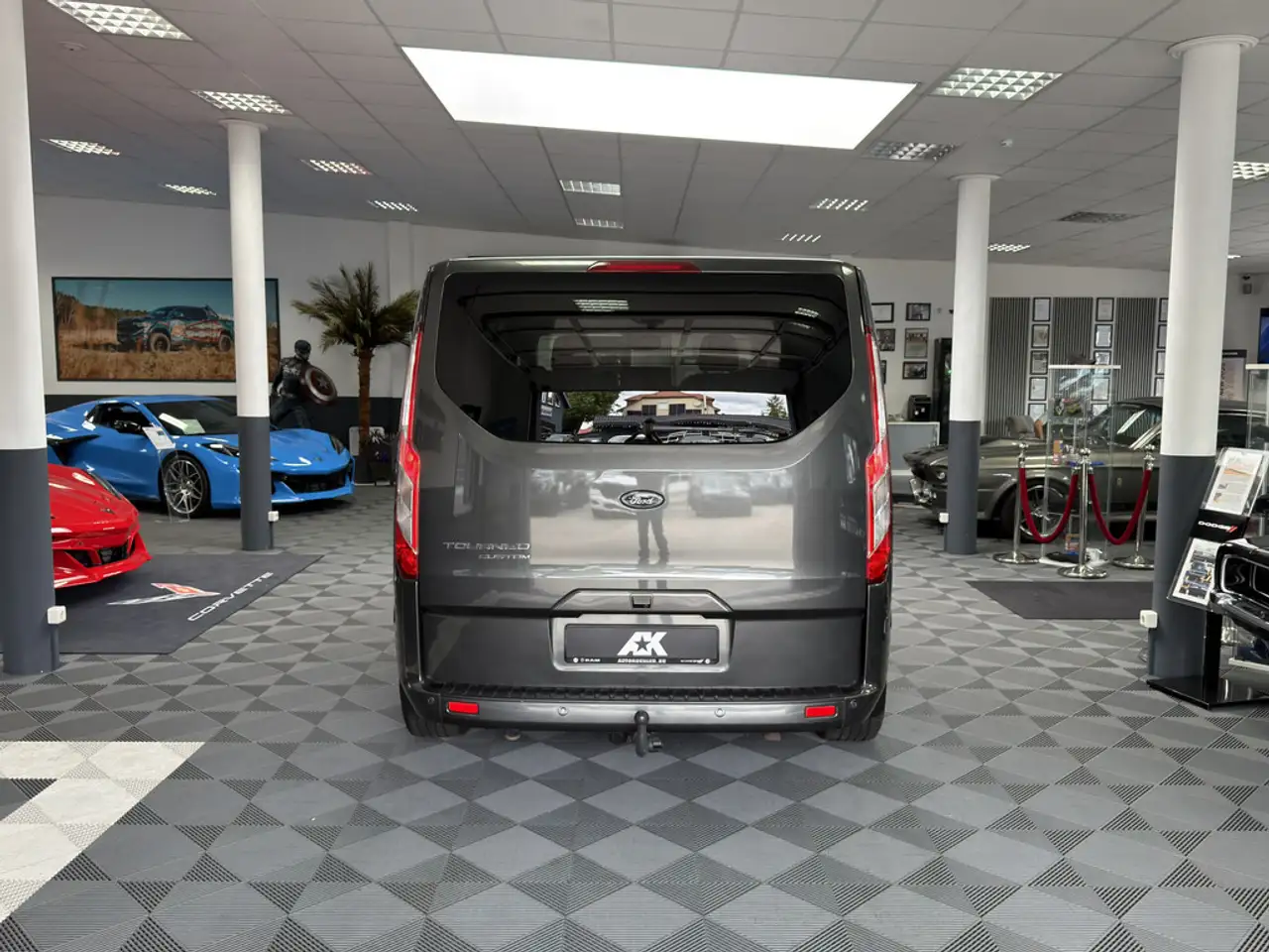 FORD TOURNEO CUSTOM 2.0 TDCI 170CH - BVA - SELLERIE CUIR - 170.000 KMS