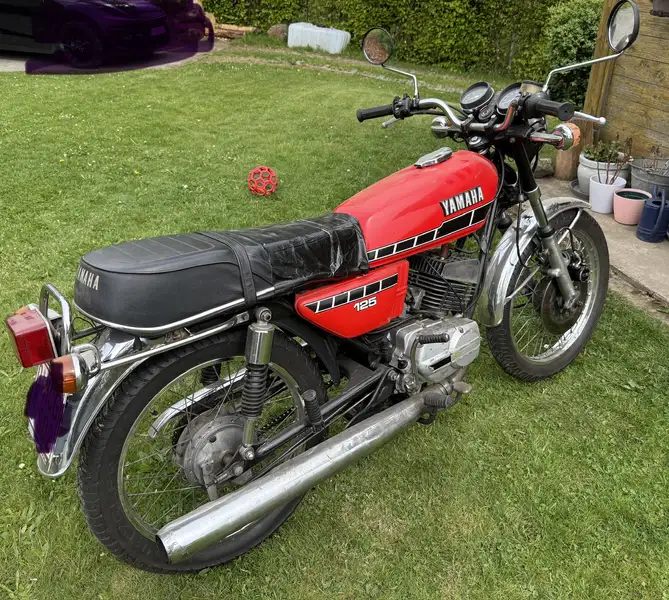 Yamaha RD 125 - foto 2