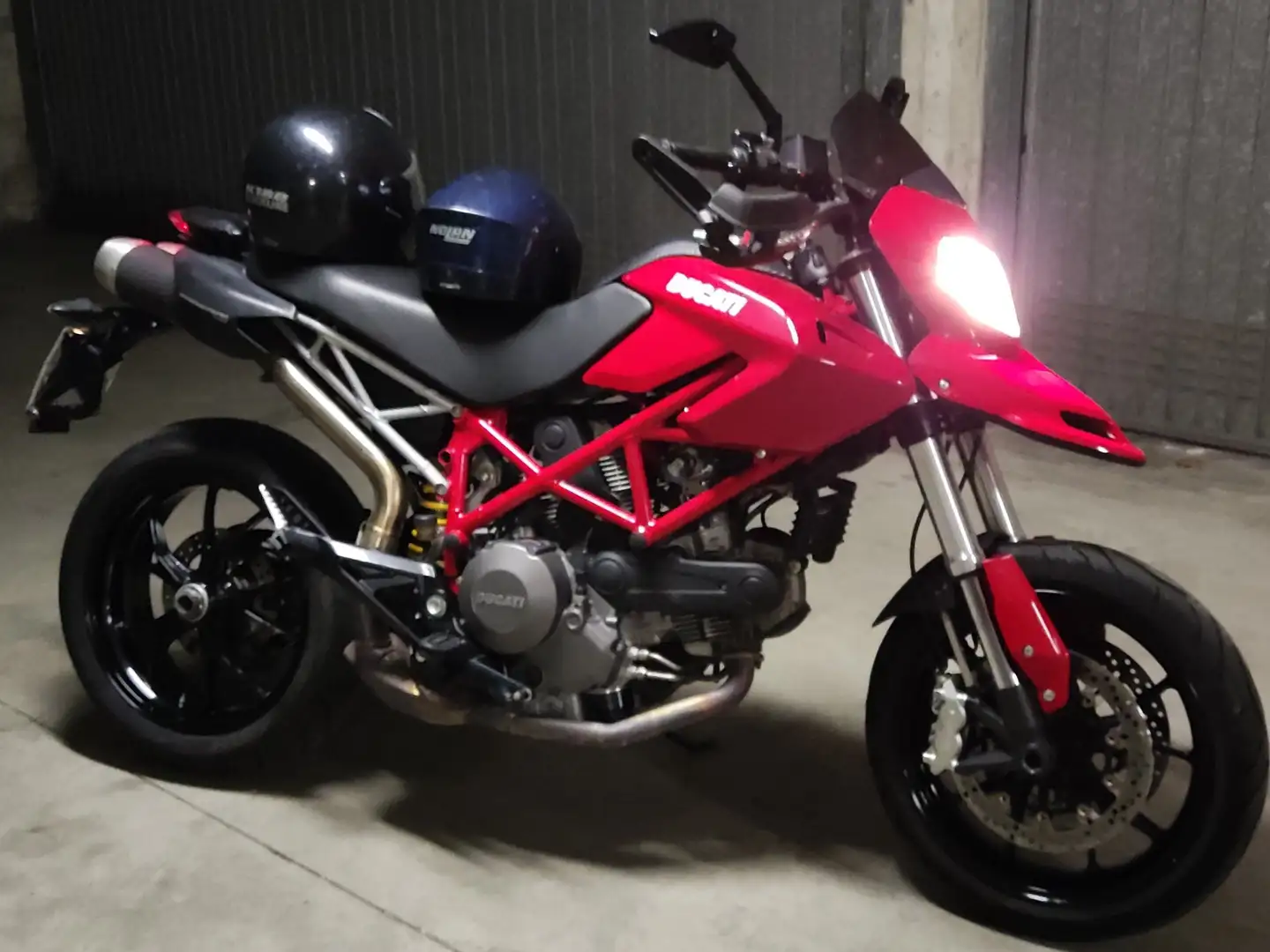 Ducati Hypermotard 796 796 Rosso - 2