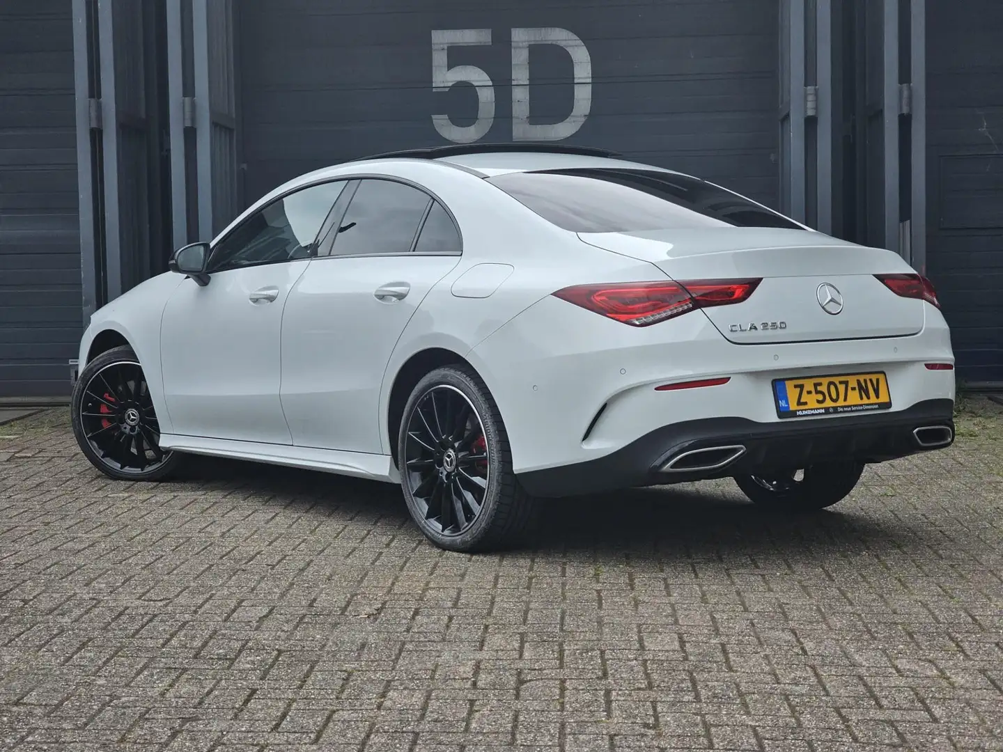 Mercedes-Benz CLA 250 e Business Line Pano Wit - 2