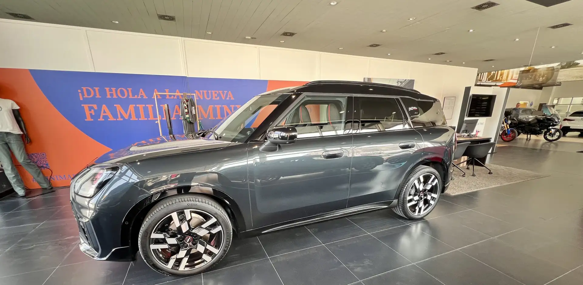 MINI JCW Countryman All4 Blau - 2