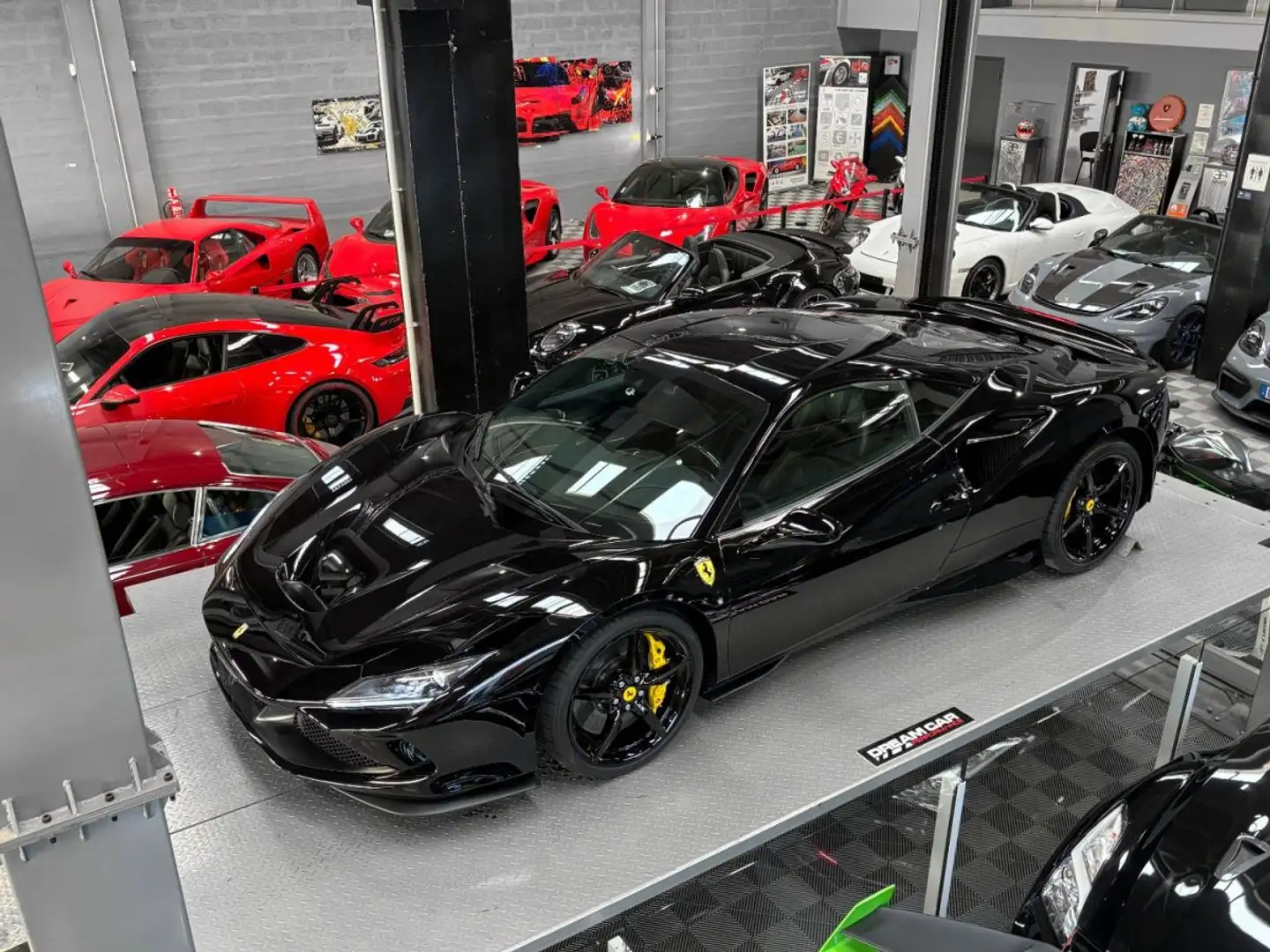 Ferrari F8 Tributo 1re main - Carbone - PPF Negro - 1