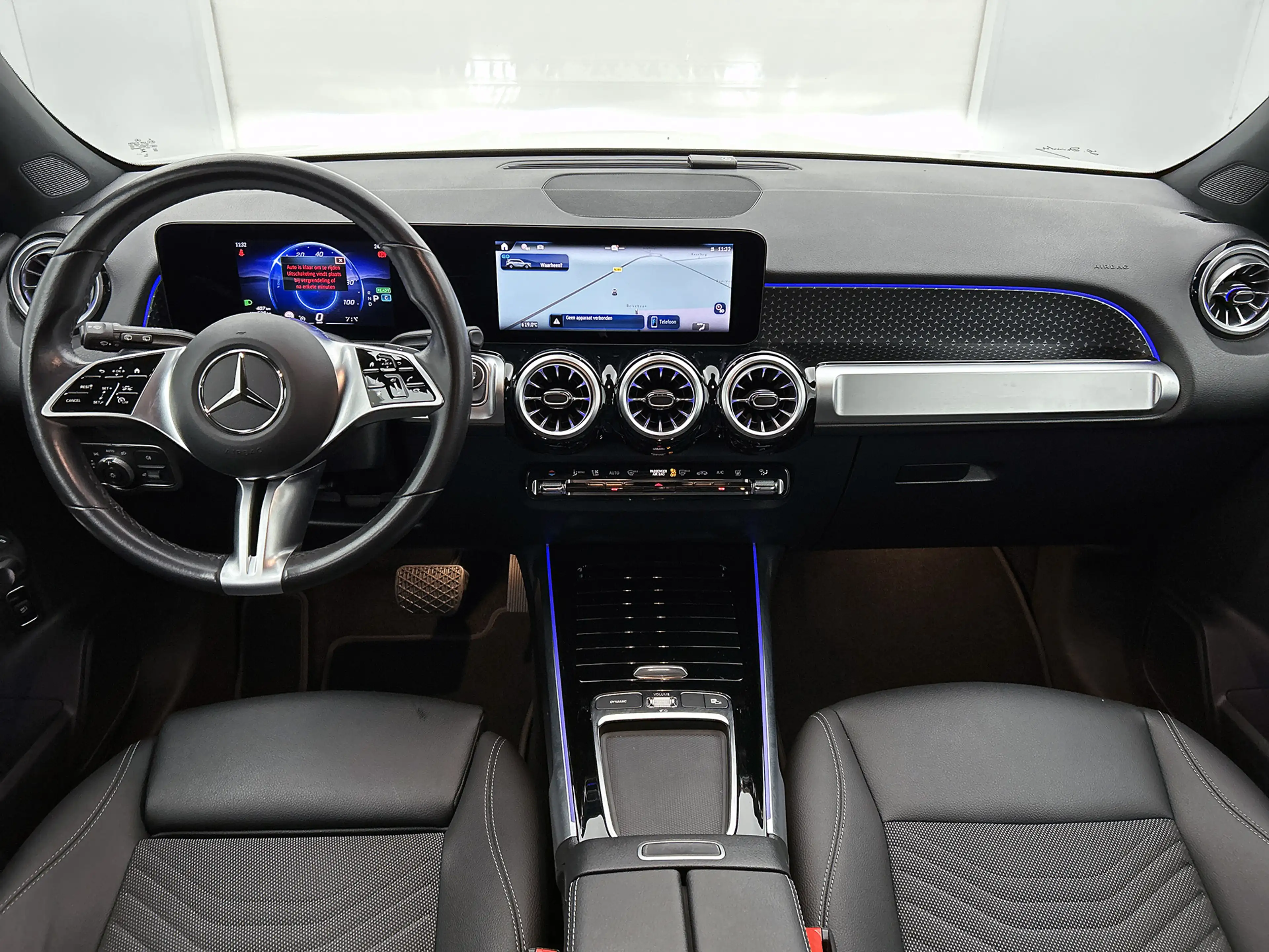 Mercedes-Benz EQB 250 250+ Limited Edition 71 kWh | Trekhaak | Stoelverw — photo 4