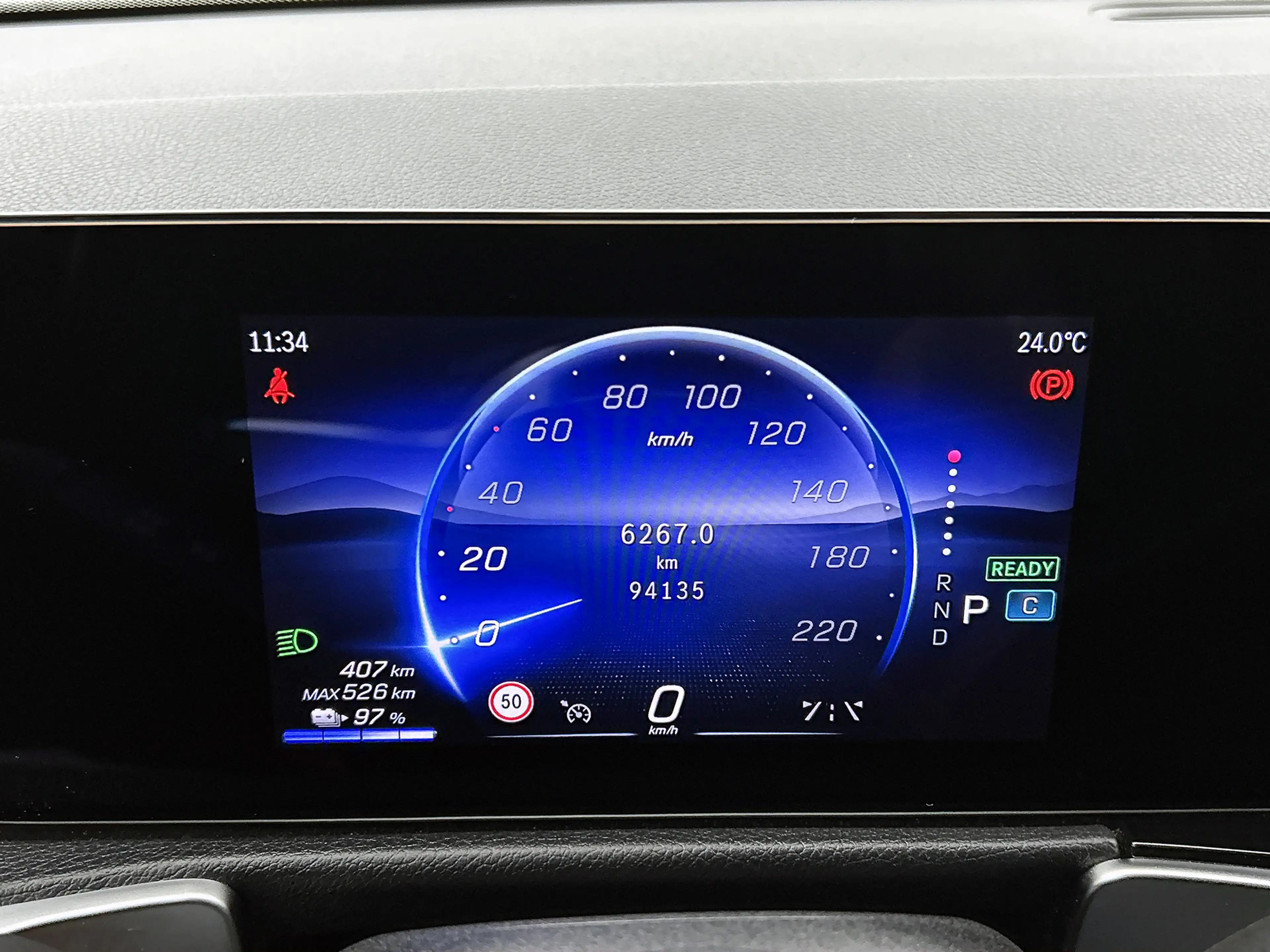Mercedes-Benz EQB 250 250+ Limited Edition 71 kWh | Trekhaak | Stoelverw — photo 5