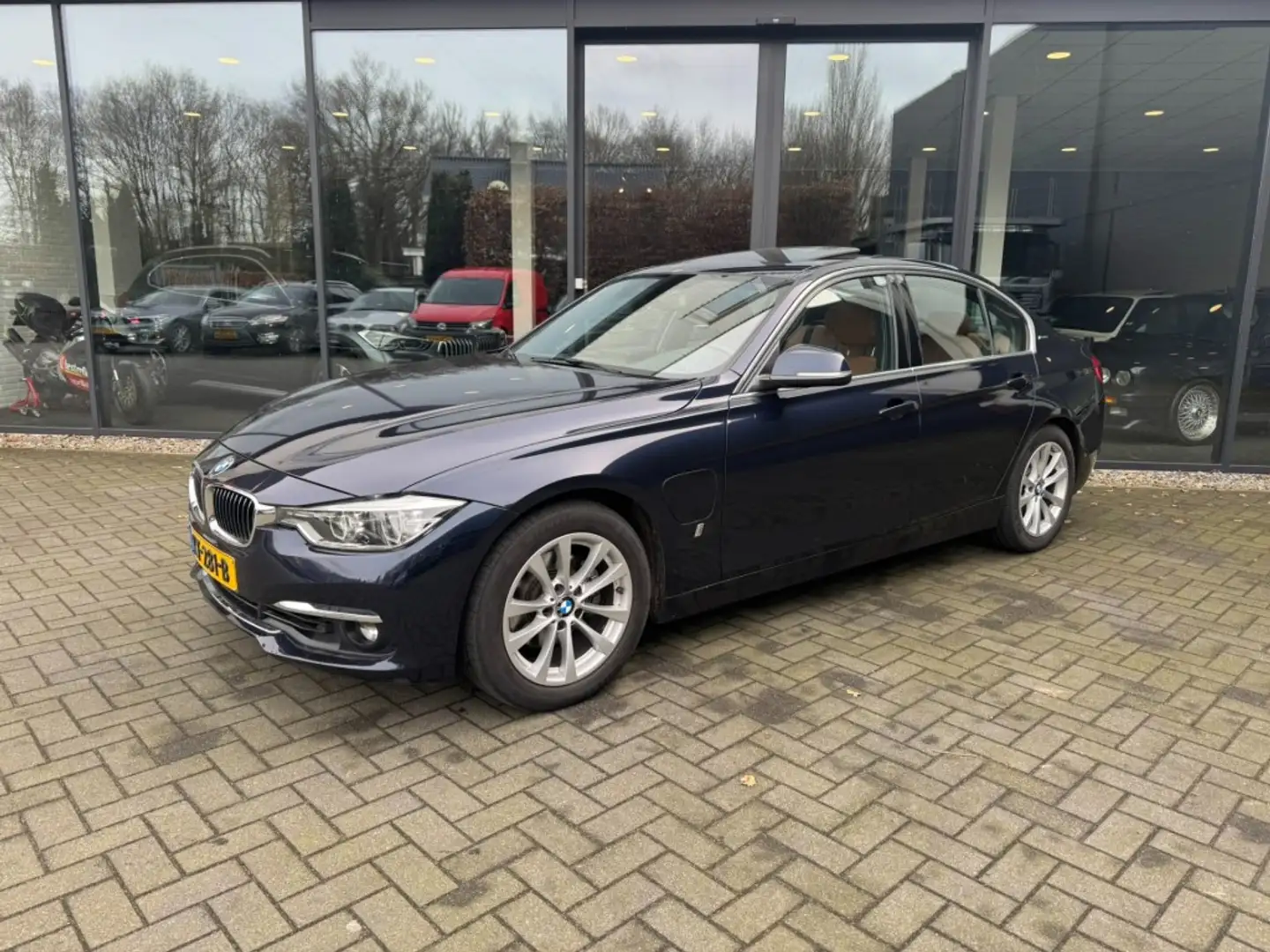 BMW Active Hybrid 3 330e High Exe,Schuifdak,Sportleer,LED,NaviPro,Clim Azul - 1