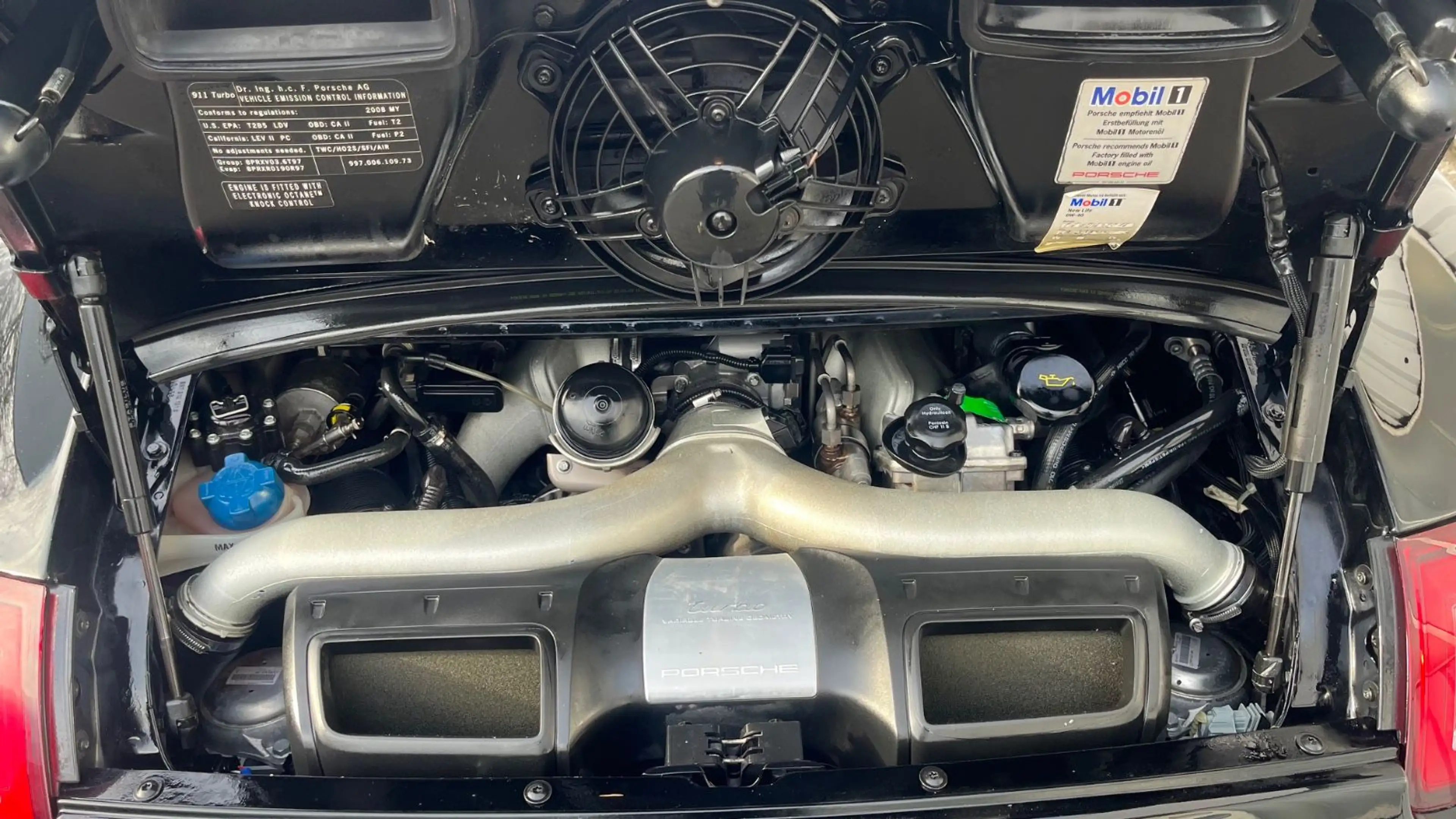 Porsche 997 911 (997) Turbo Cabrio Navi Bose SportChrono — photo 10