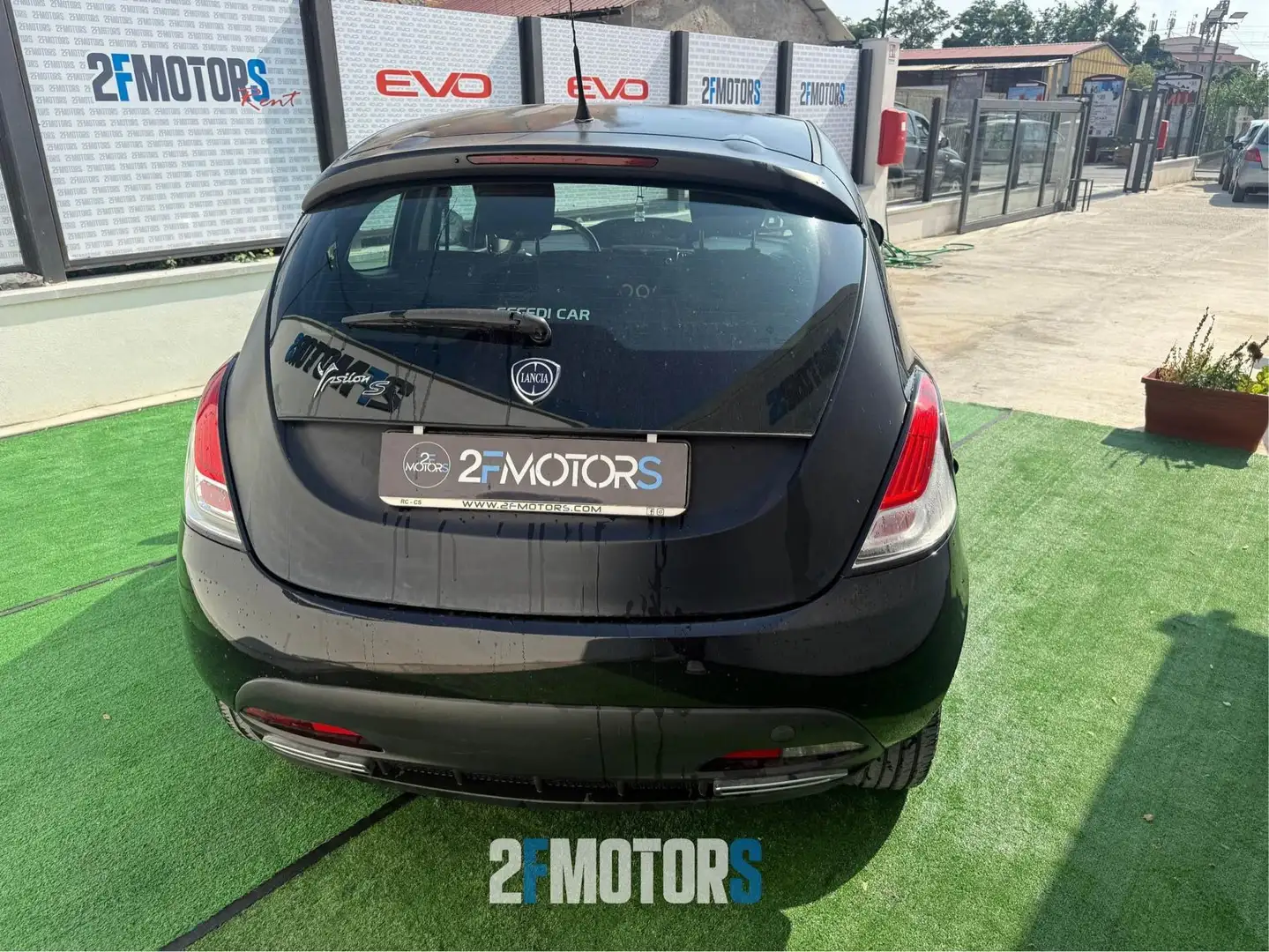 Lancia Ypsilon S MomoDesign ecochic Gpl 69cv E6 Noir - 2