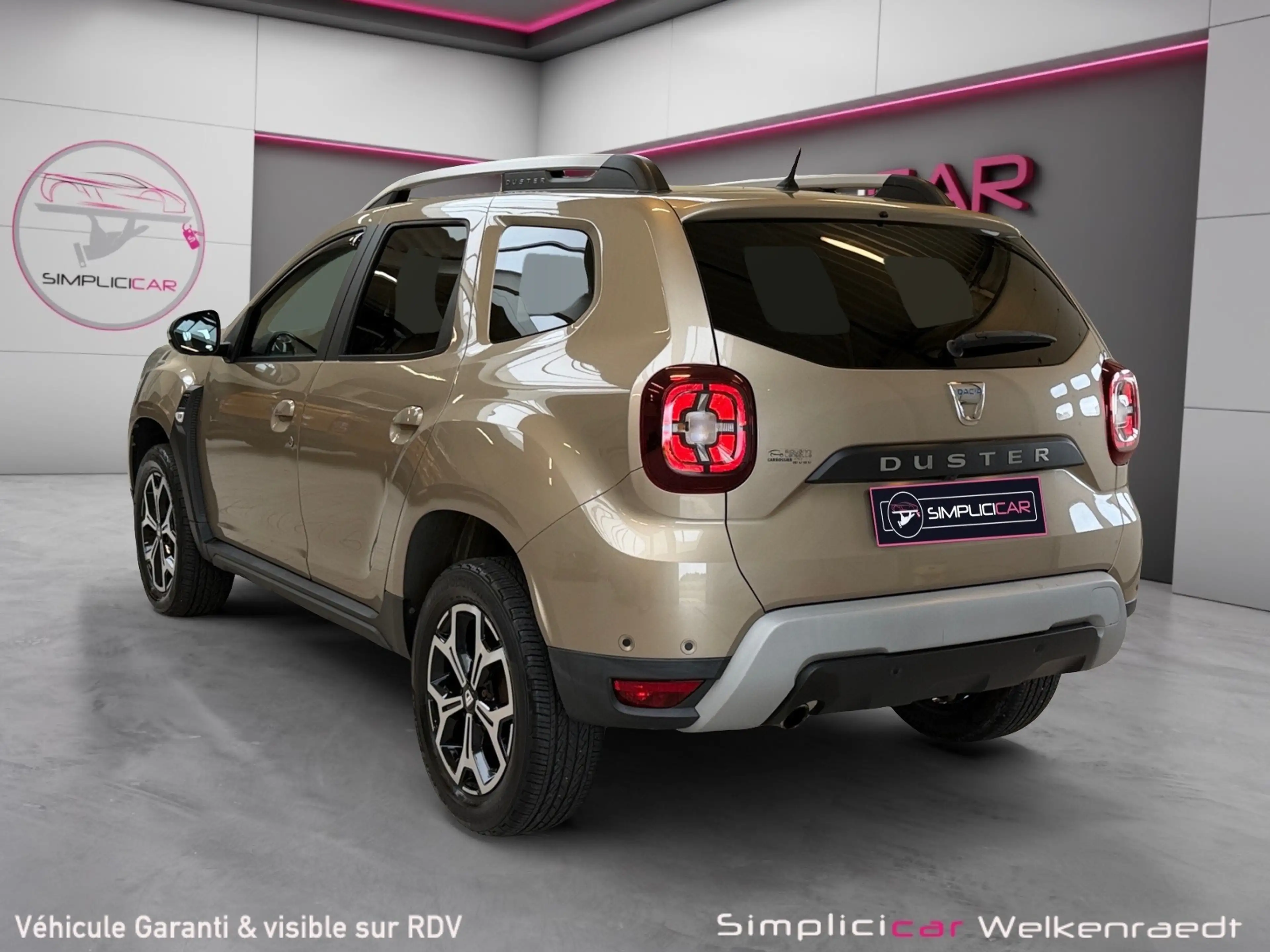 Dacia Duster Duster 1.2 TCe 4WD Prestige / CAM 360 / REGUL-LIM / NAVI / CLIM / ANGLES MORTS — photo 5