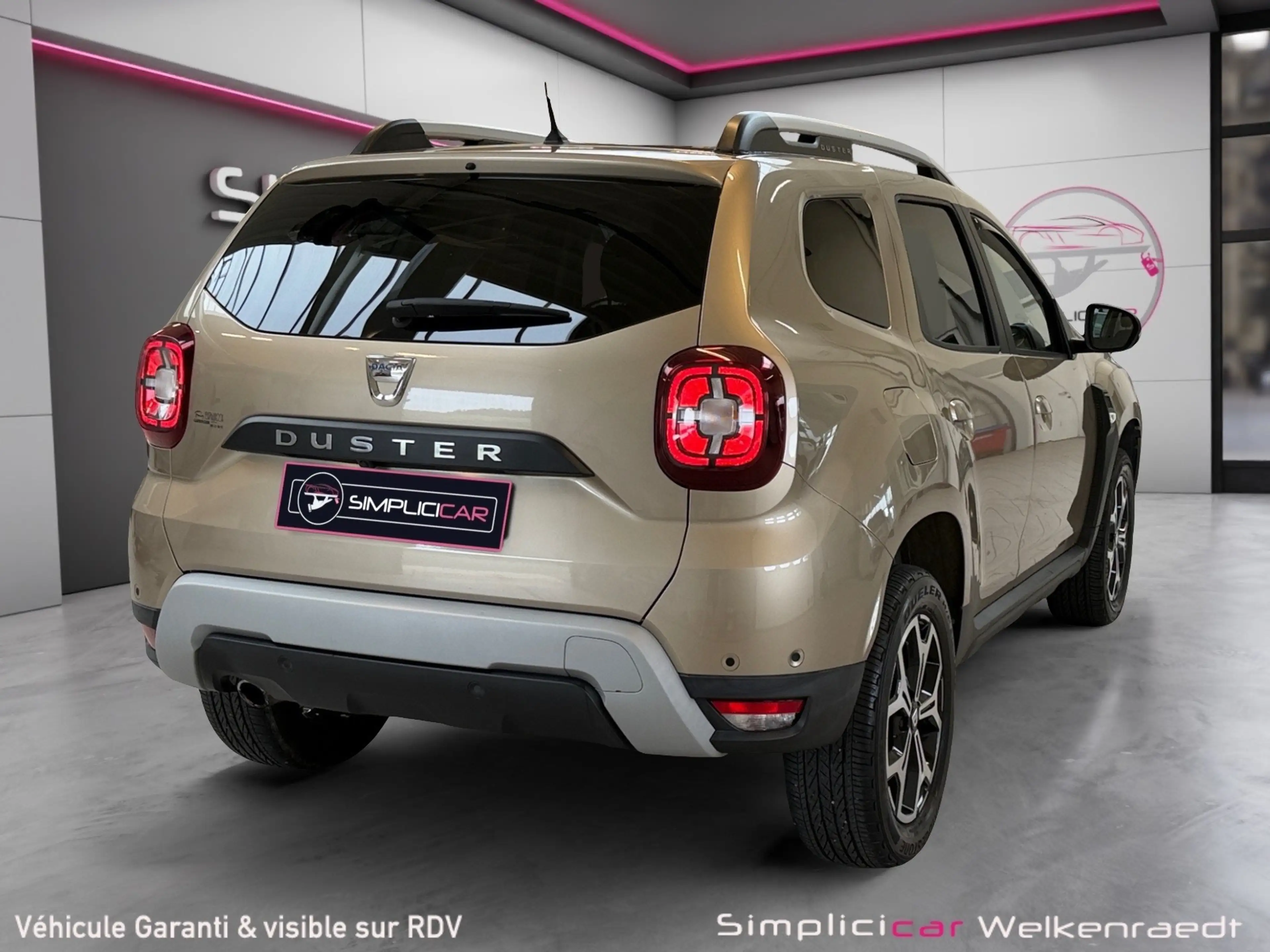 Dacia Duster Duster 1.2 TCe 4WD Prestige / CAM 360 / REGUL-LIM / NAVI / CLIM / ANGLES MORTS — photo 7