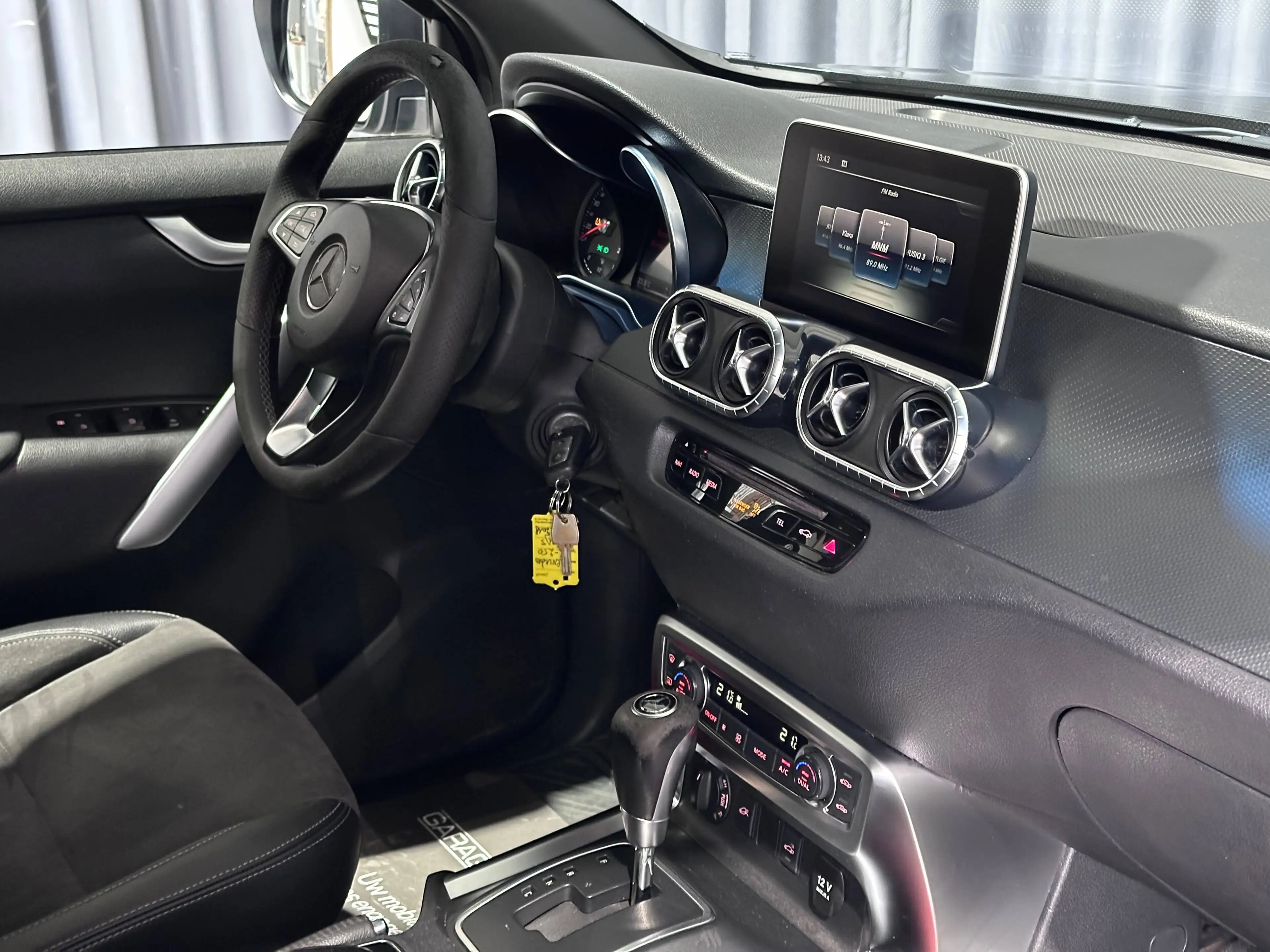 Mercedes-Benz X 250 d PROGRESSIVE *AUT.*19"ALU*LEDER*EL.ZETELS*COMAND NAVI*360'CAMERA*TREKHAAK 3.500kg* — photo 11