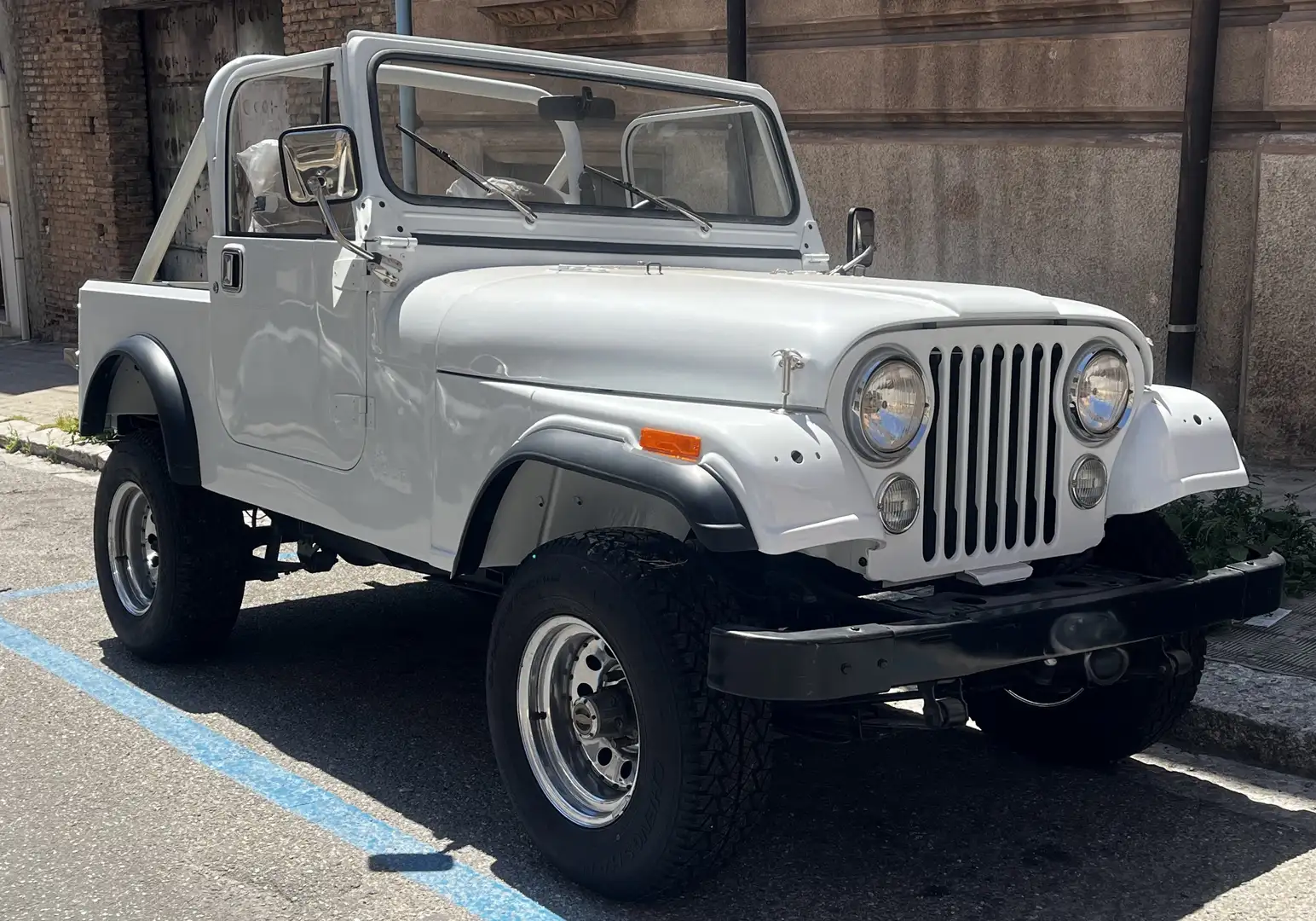 Jeep CJ-7 RENEGADE 2.4 DIESEL  - ANNO 1981 - ASI Bianco - 2