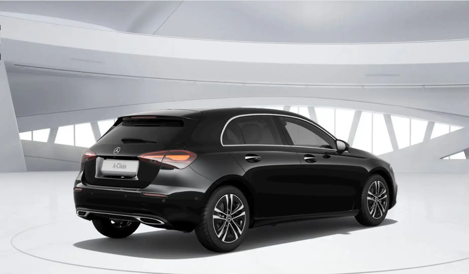 Mercedes-Benz A 180 Star Edition Luxury Line Zwart - 2